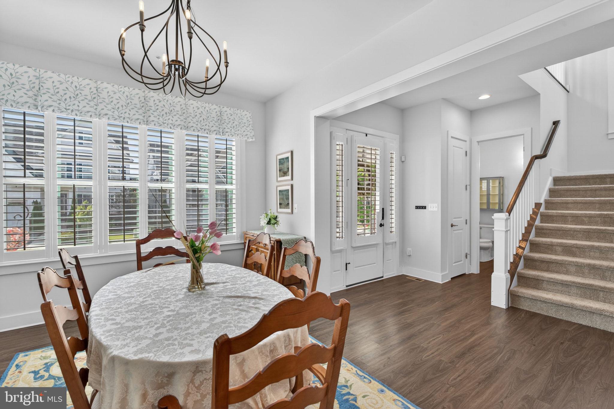 TWO RIVERS - Residential