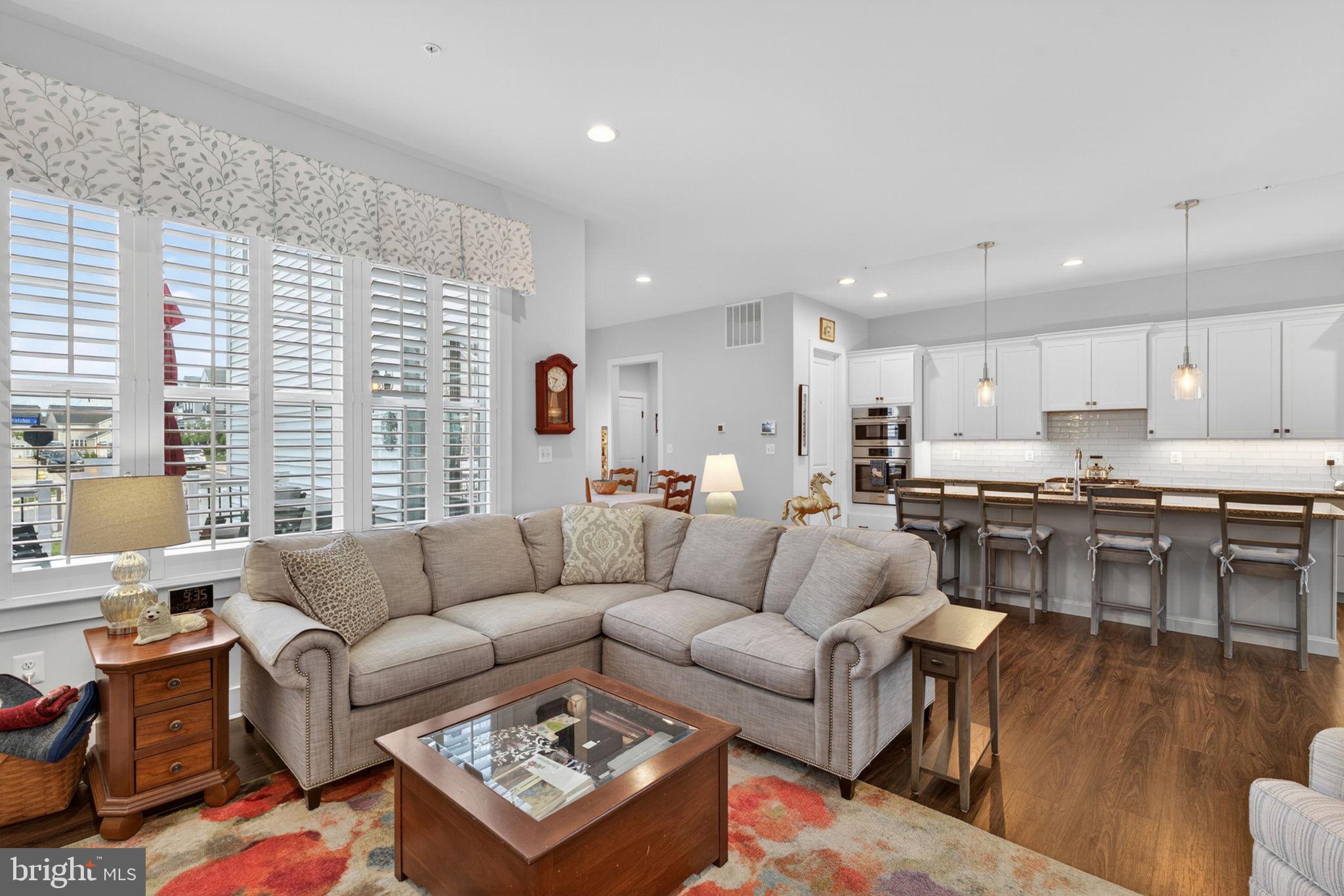 TWO RIVERS - Residential