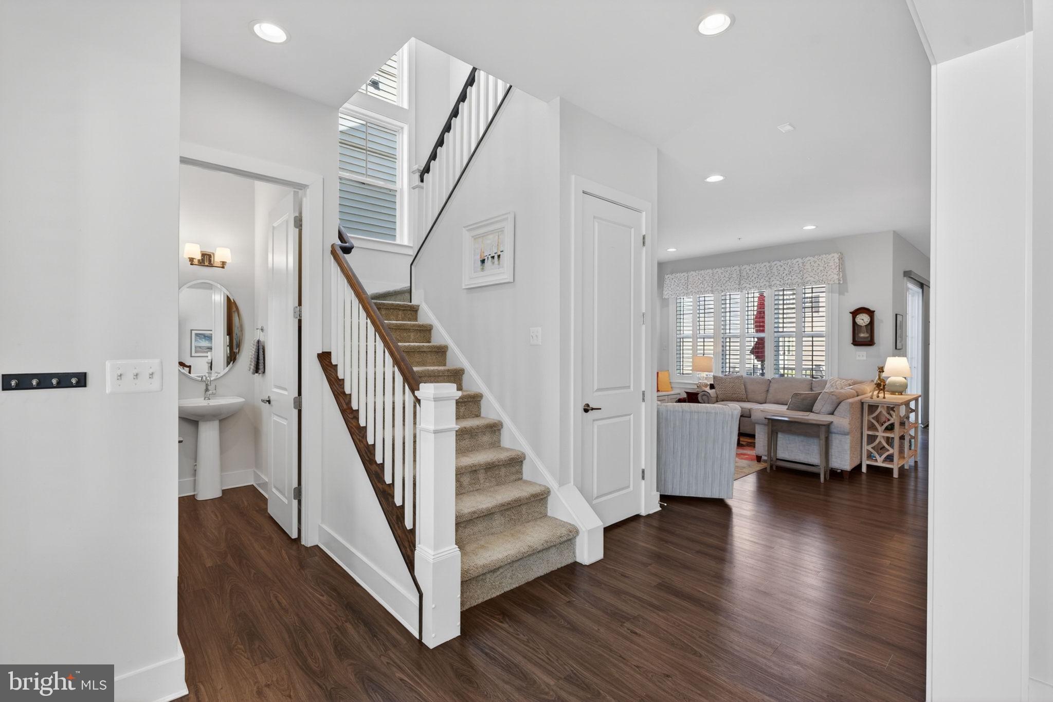 TWO RIVERS - Residential