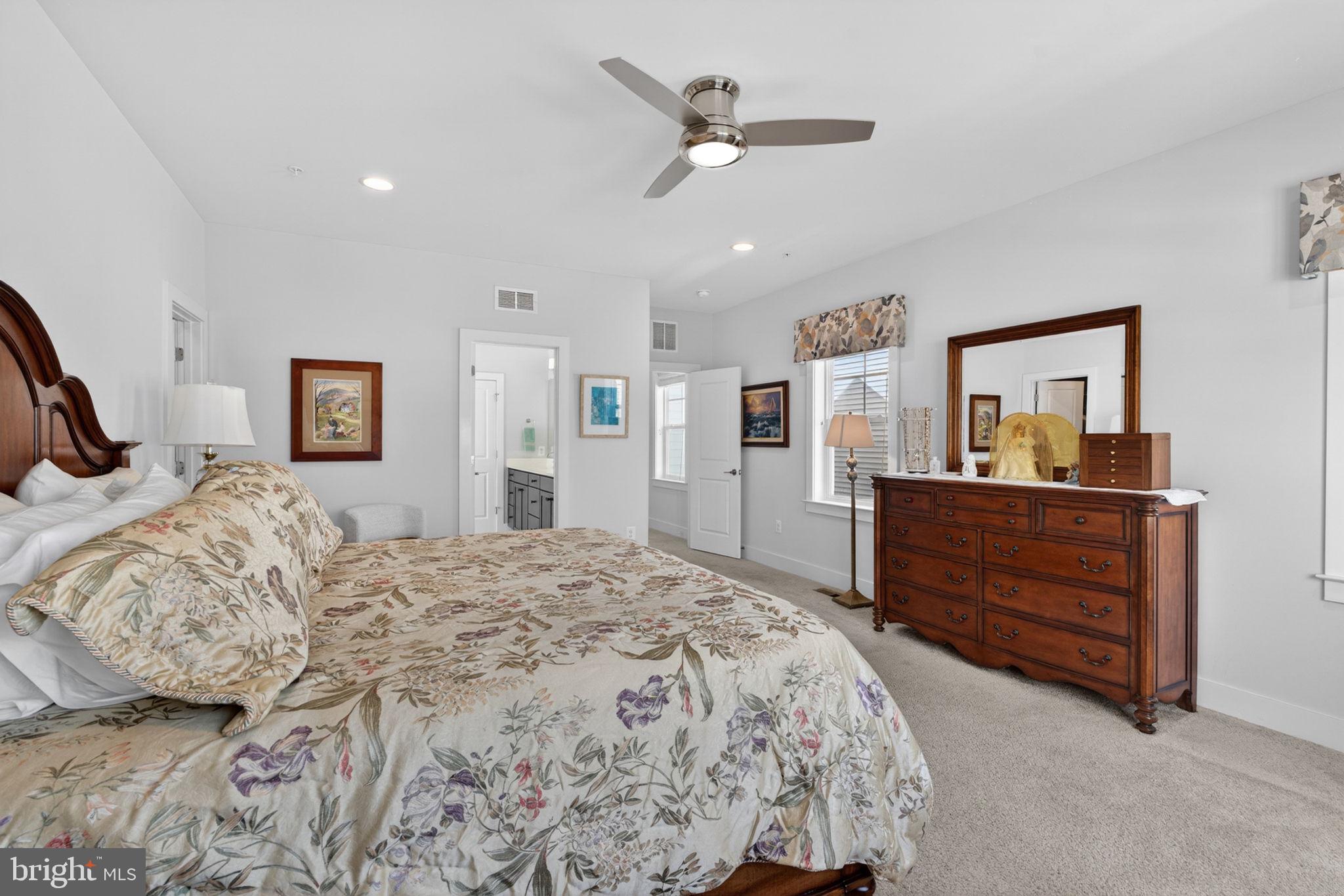 TWO RIVERS - Residential