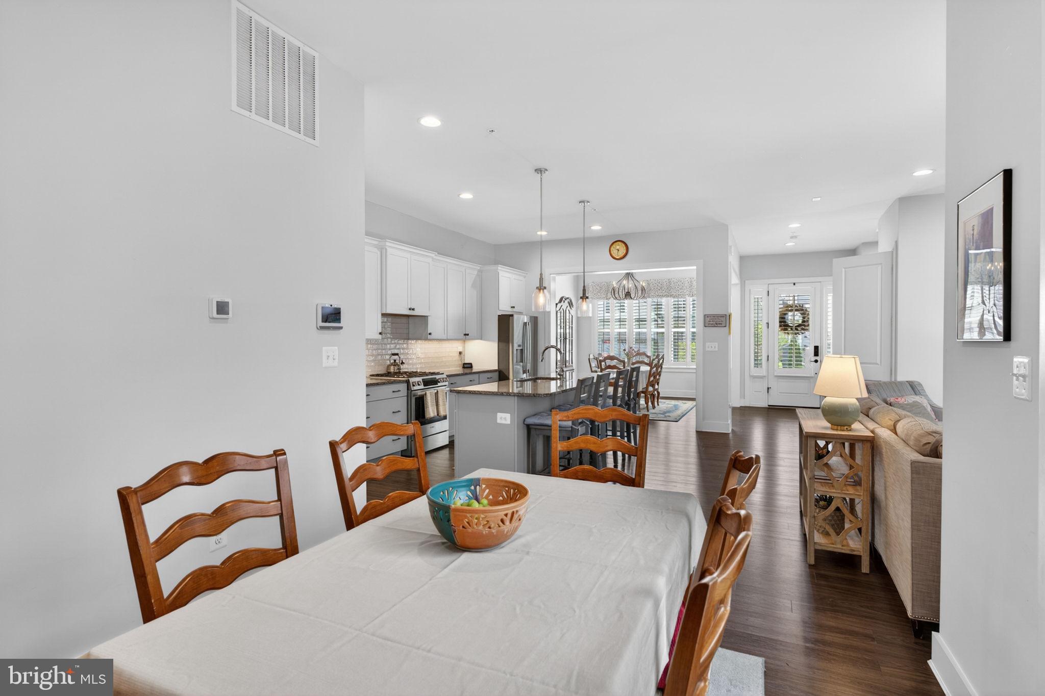 TWO RIVERS - Residential