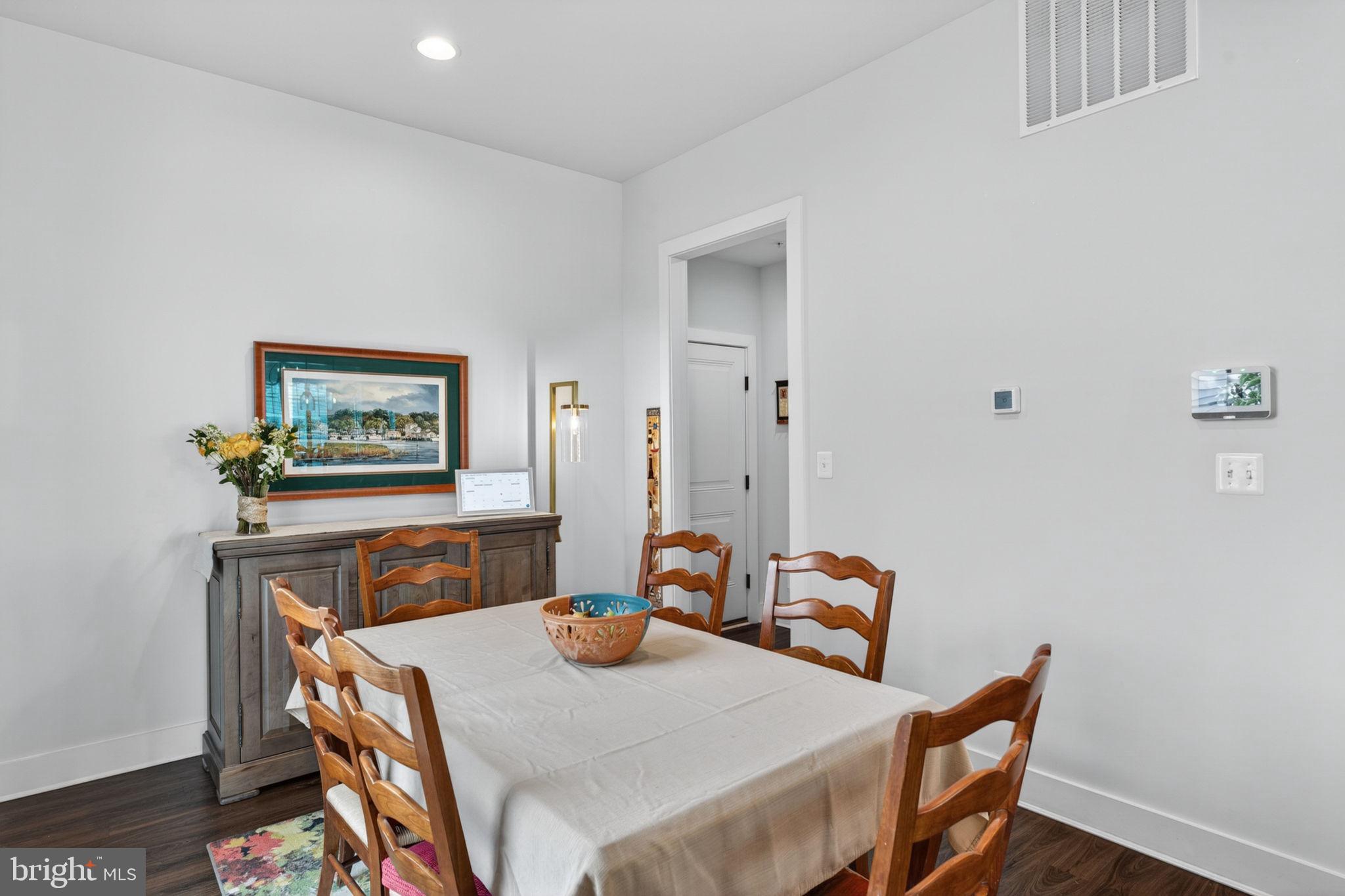 TWO RIVERS - Residential