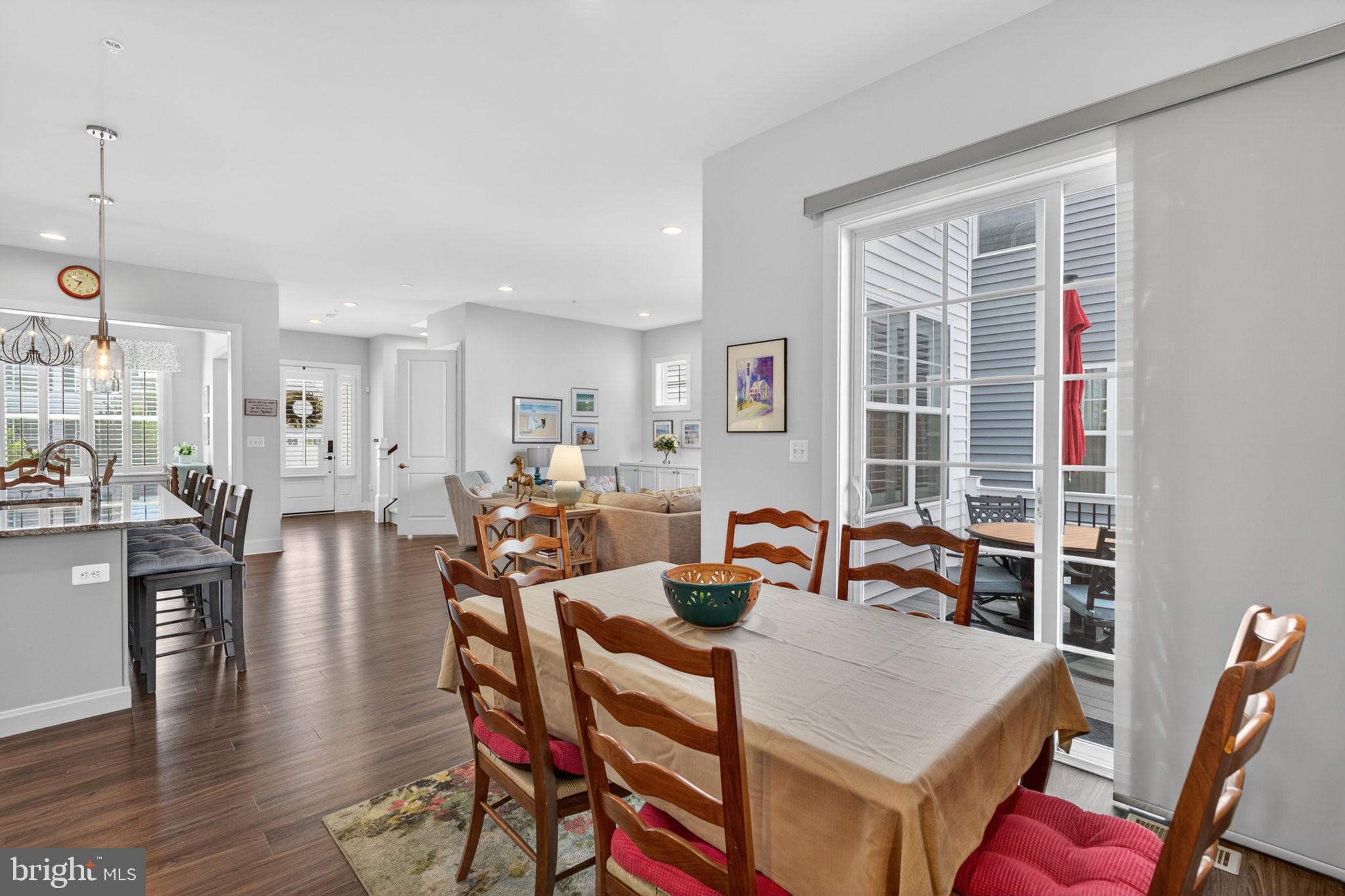 TWO RIVERS - Residential