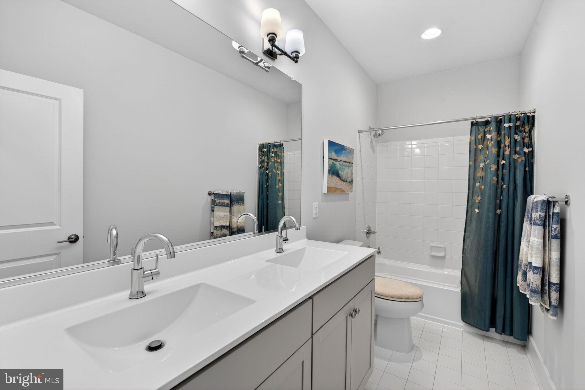 TWO RIVERS - Residential
