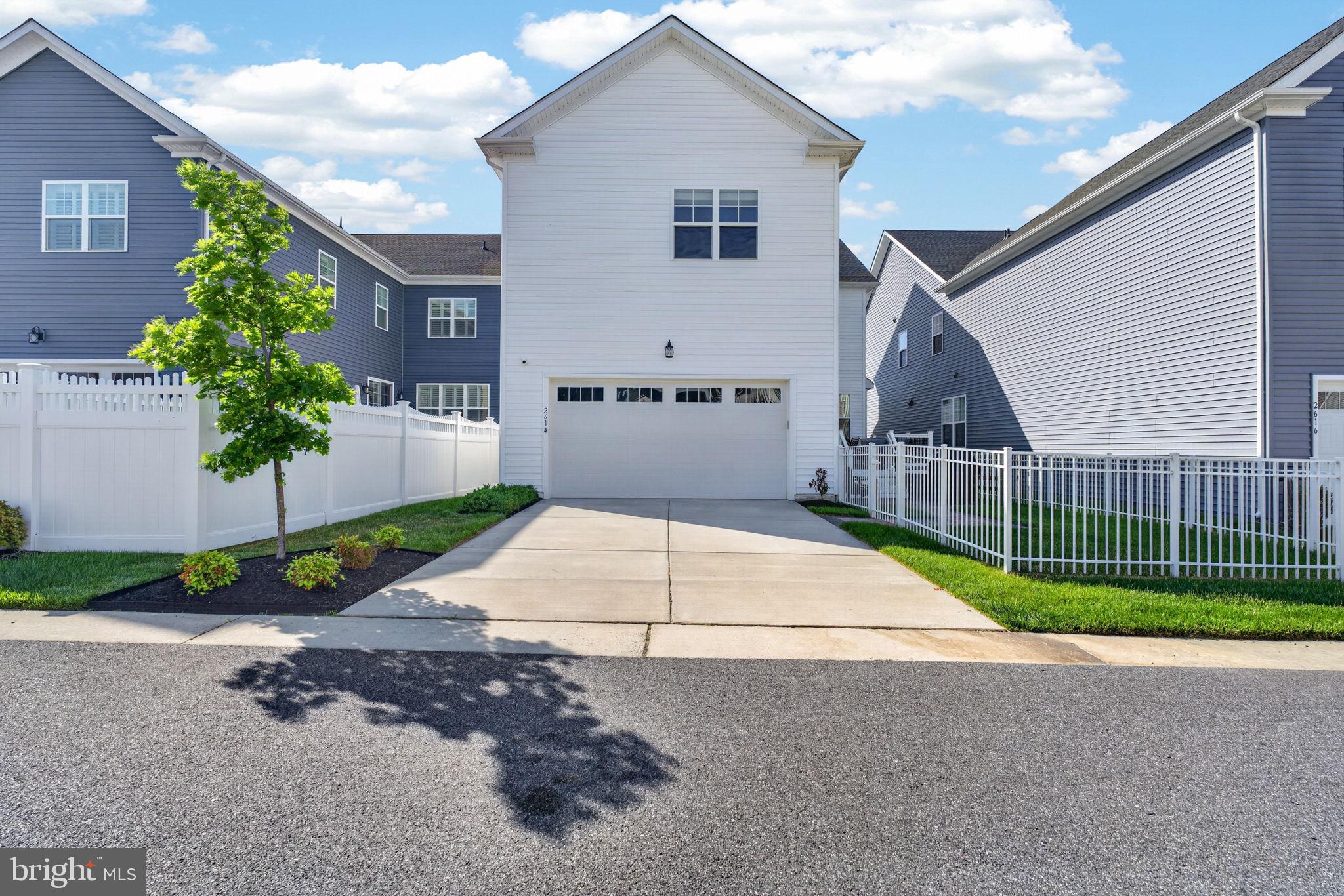 TWO RIVERS - Residential