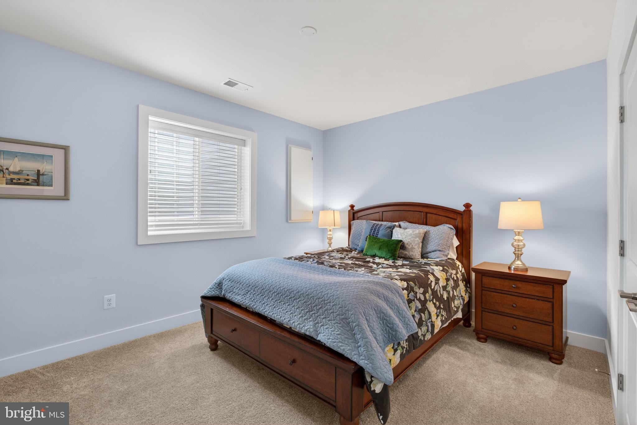TWO RIVERS - Residential