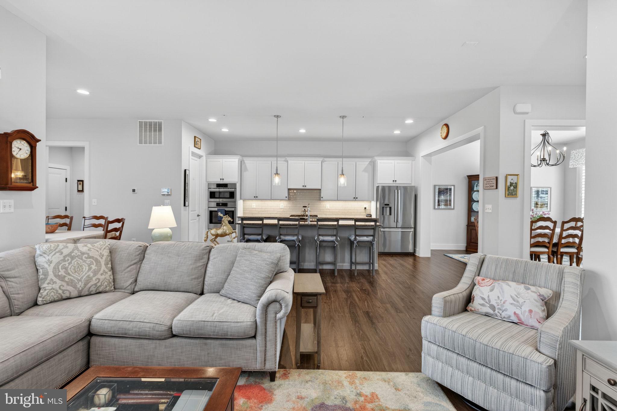 TWO RIVERS - Residential