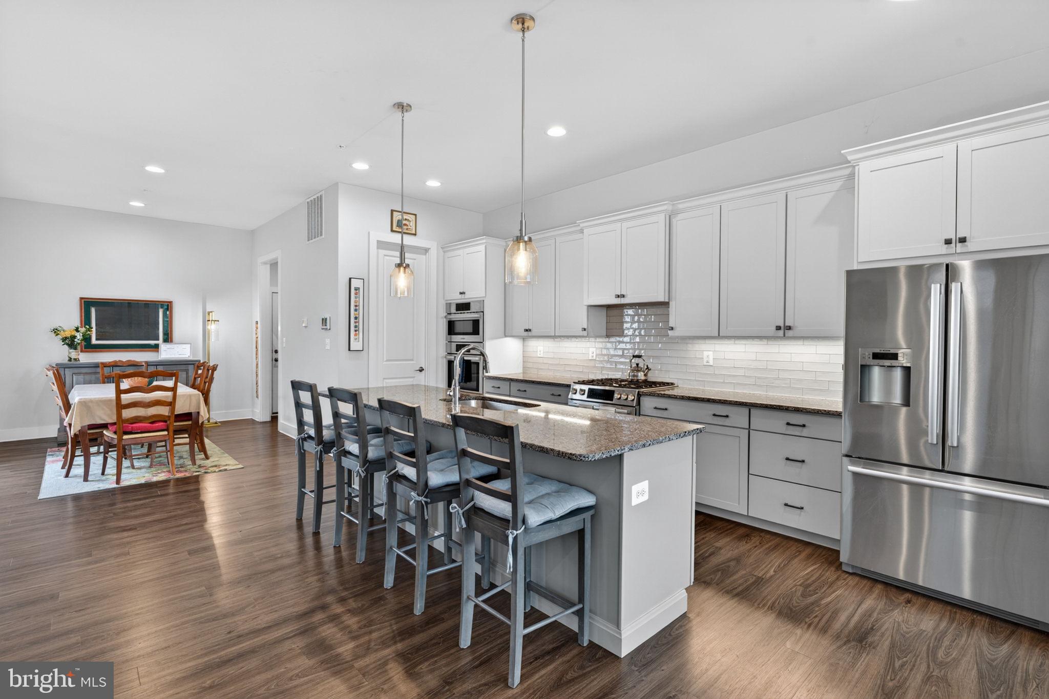 TWO RIVERS - Residential