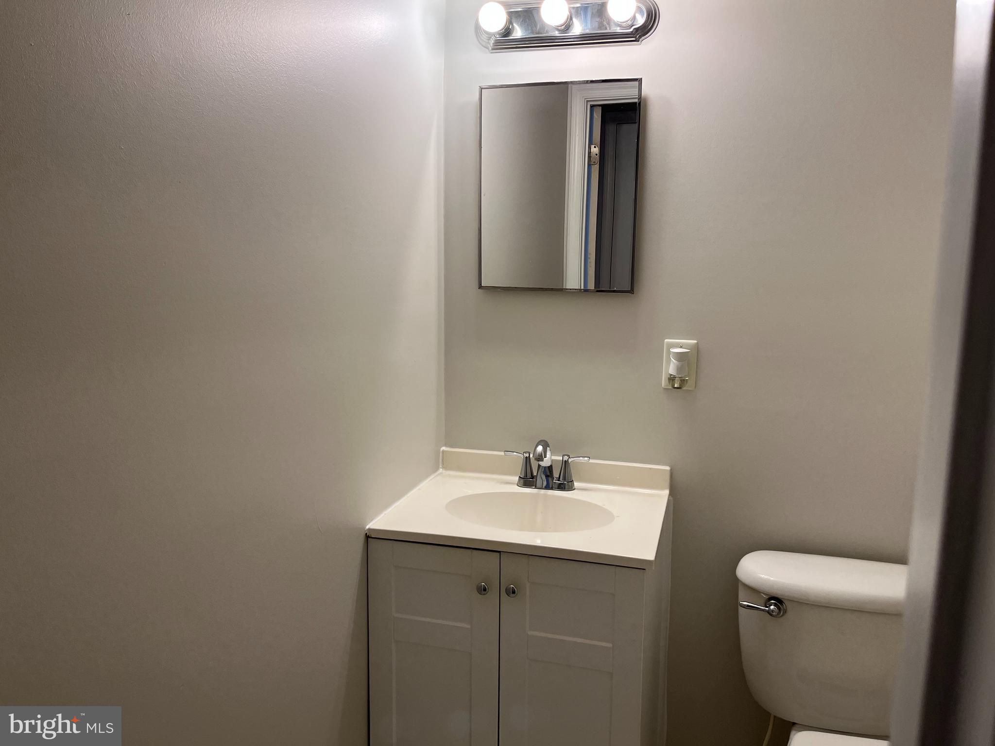 BALLANTRAYE - Residential Lease