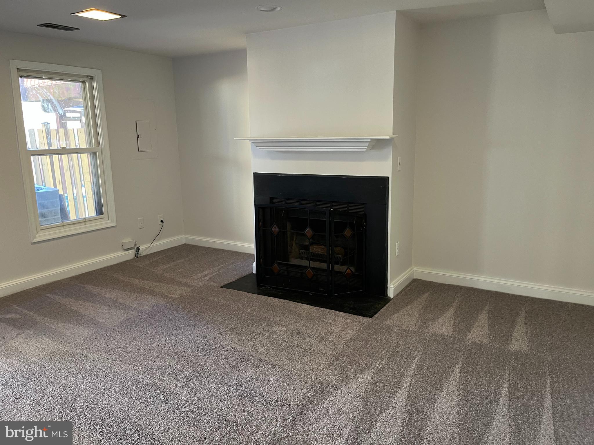 BALLANTRAYE - Residential Lease