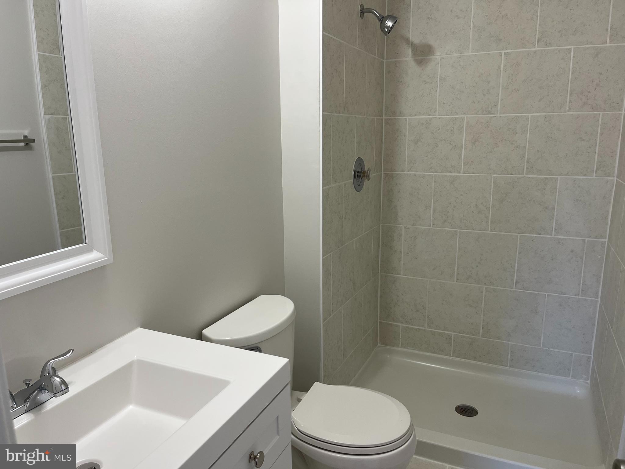 BALLANTRAYE - Residential Lease