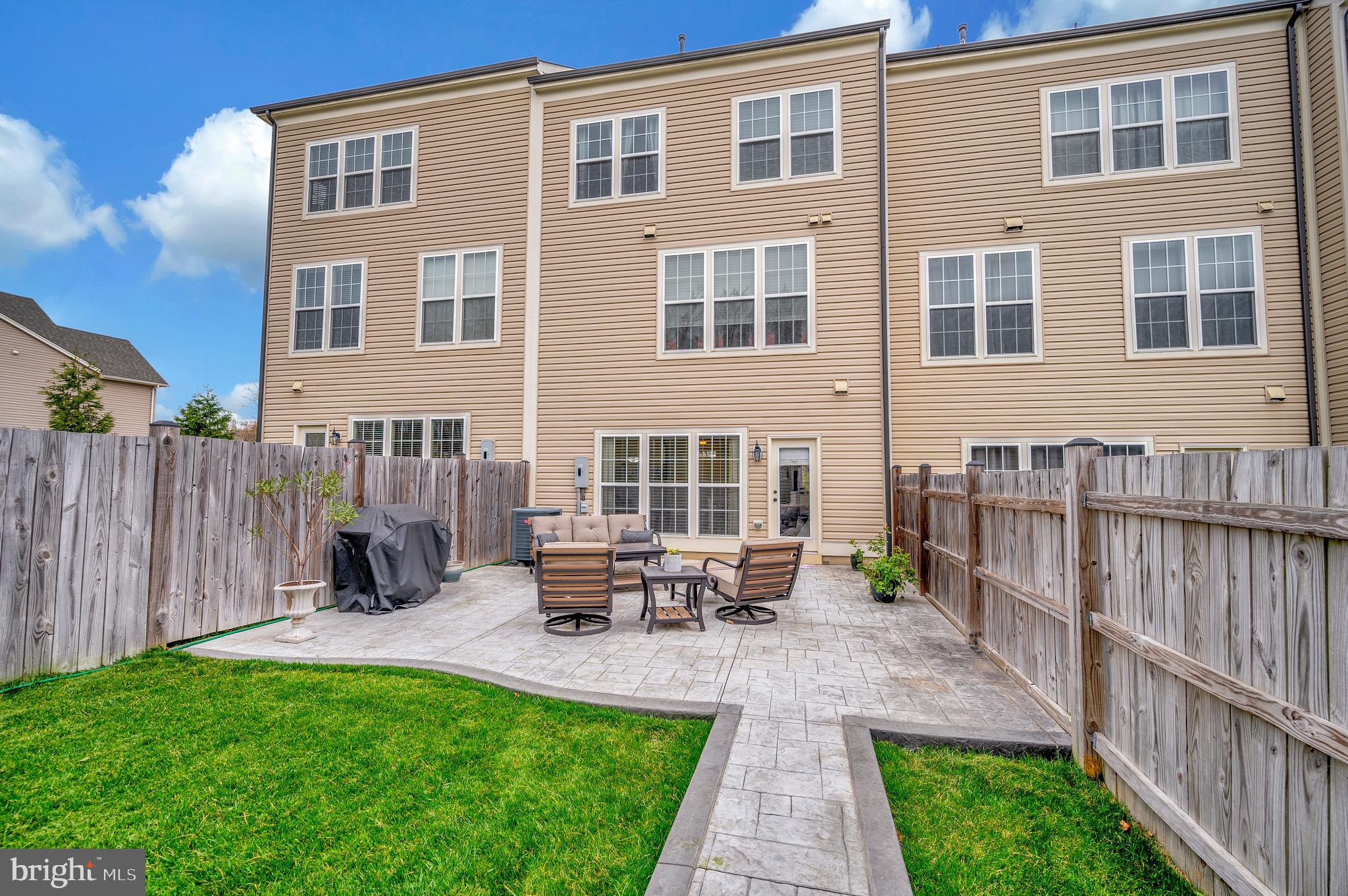 EMBREY MILL - Residential