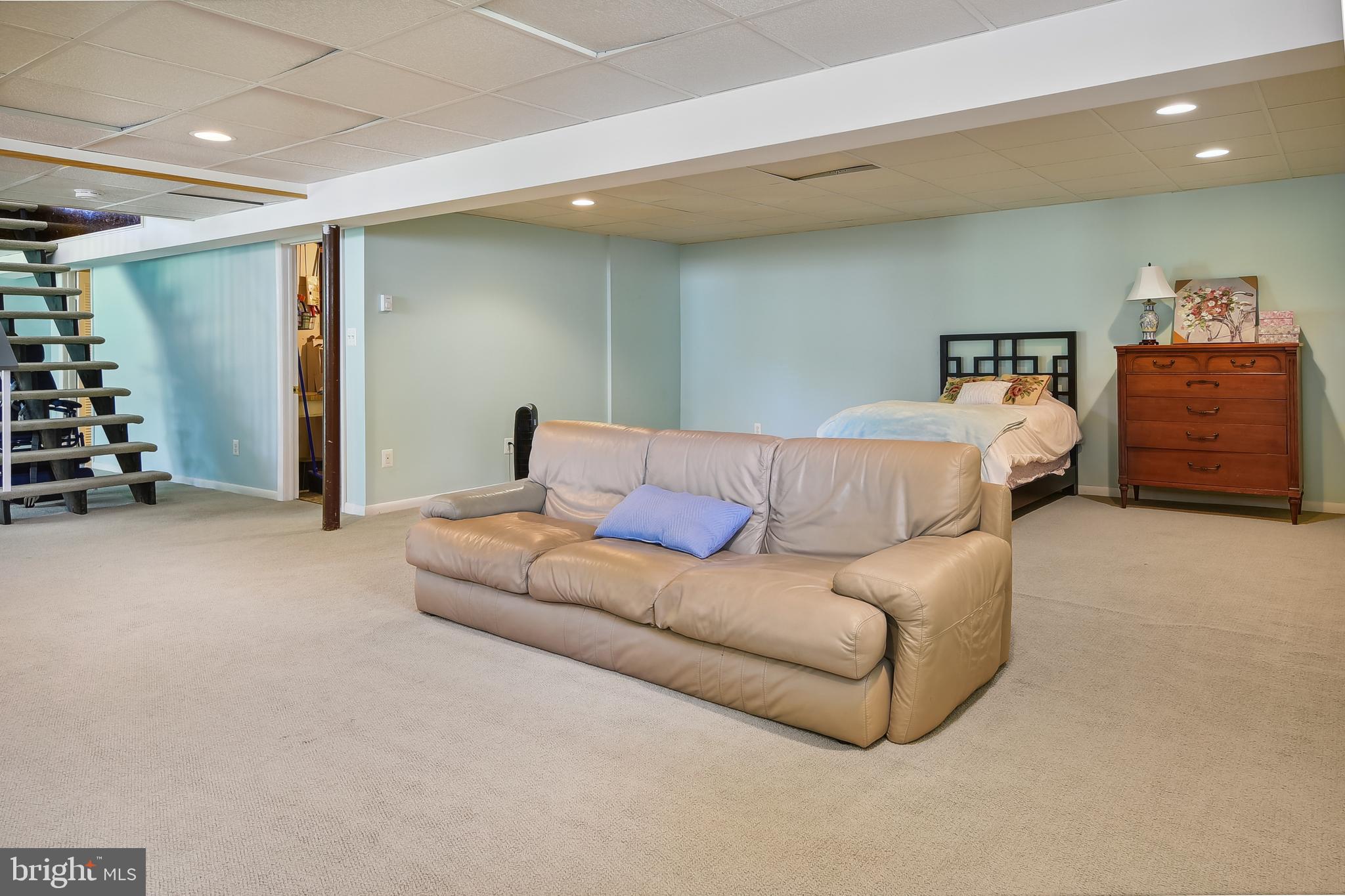 ROSEDALE - Residential