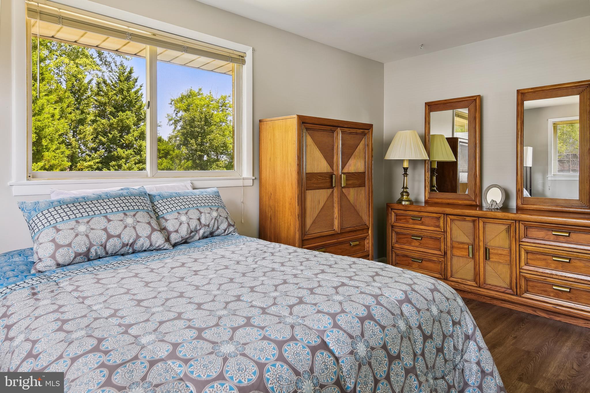 ROSEDALE - Residential