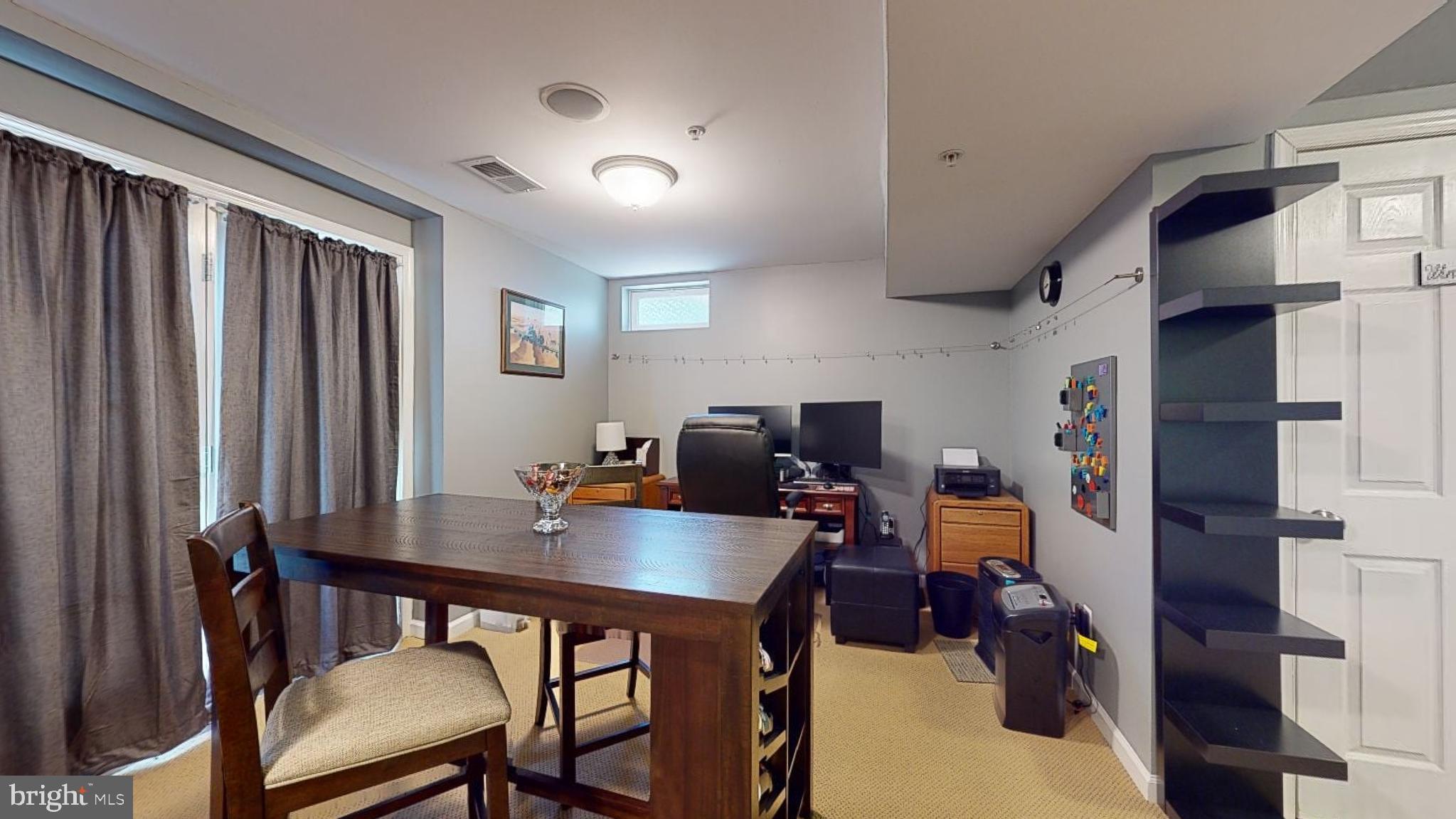 BRENTWOOD - Residential