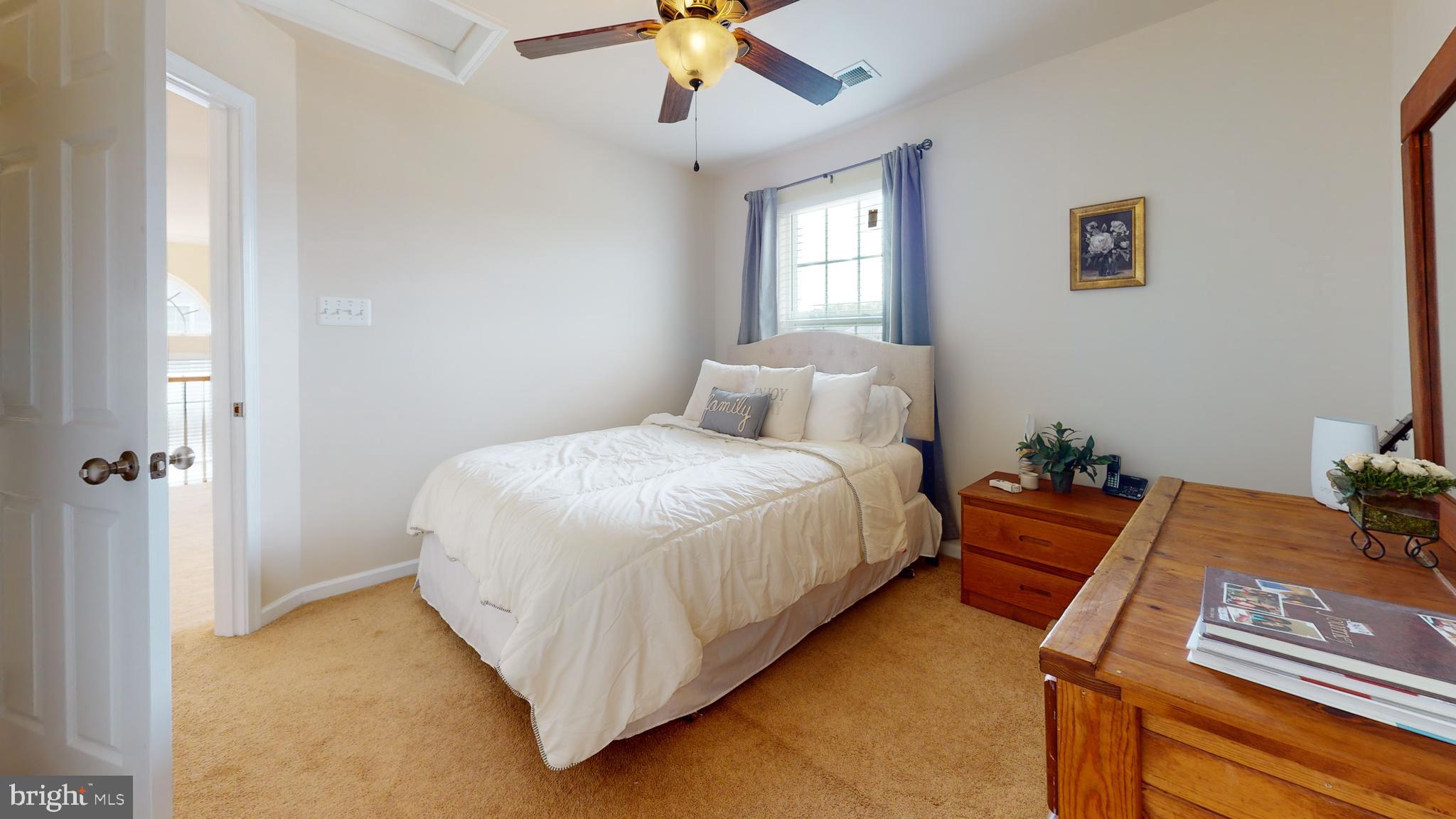 BRENTWOOD - Residential