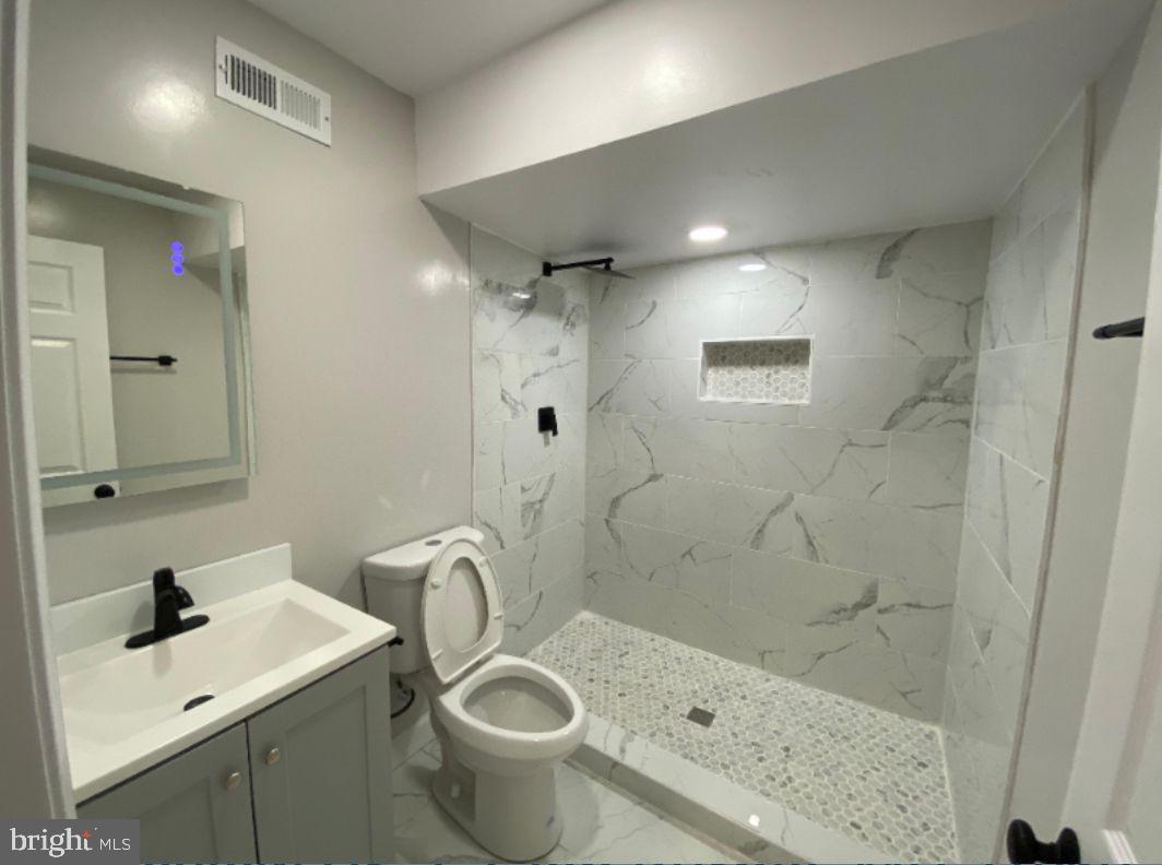 TANYARD COVE NORTH - Residential Lease