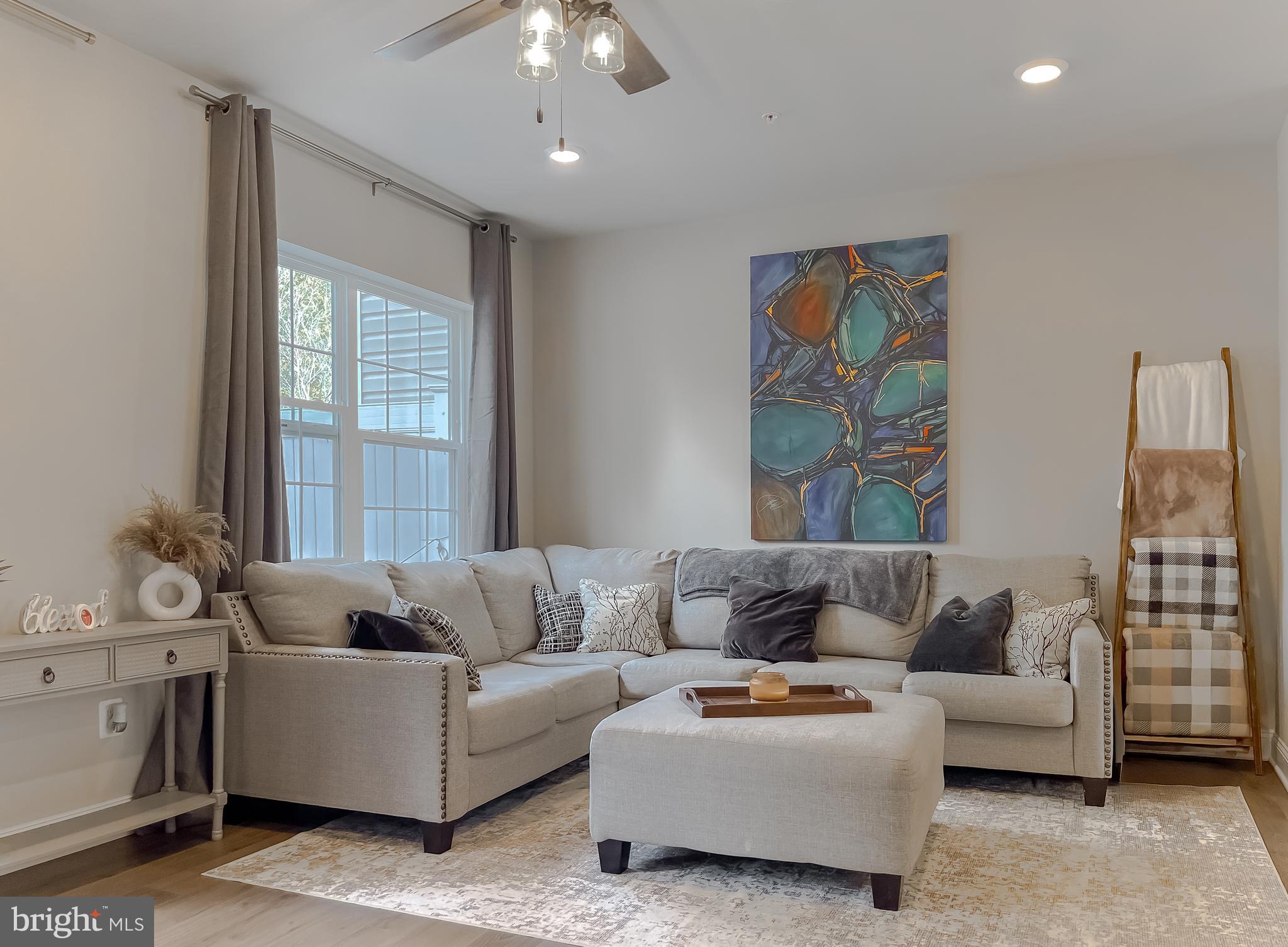 MYRTLE POINT - Residential