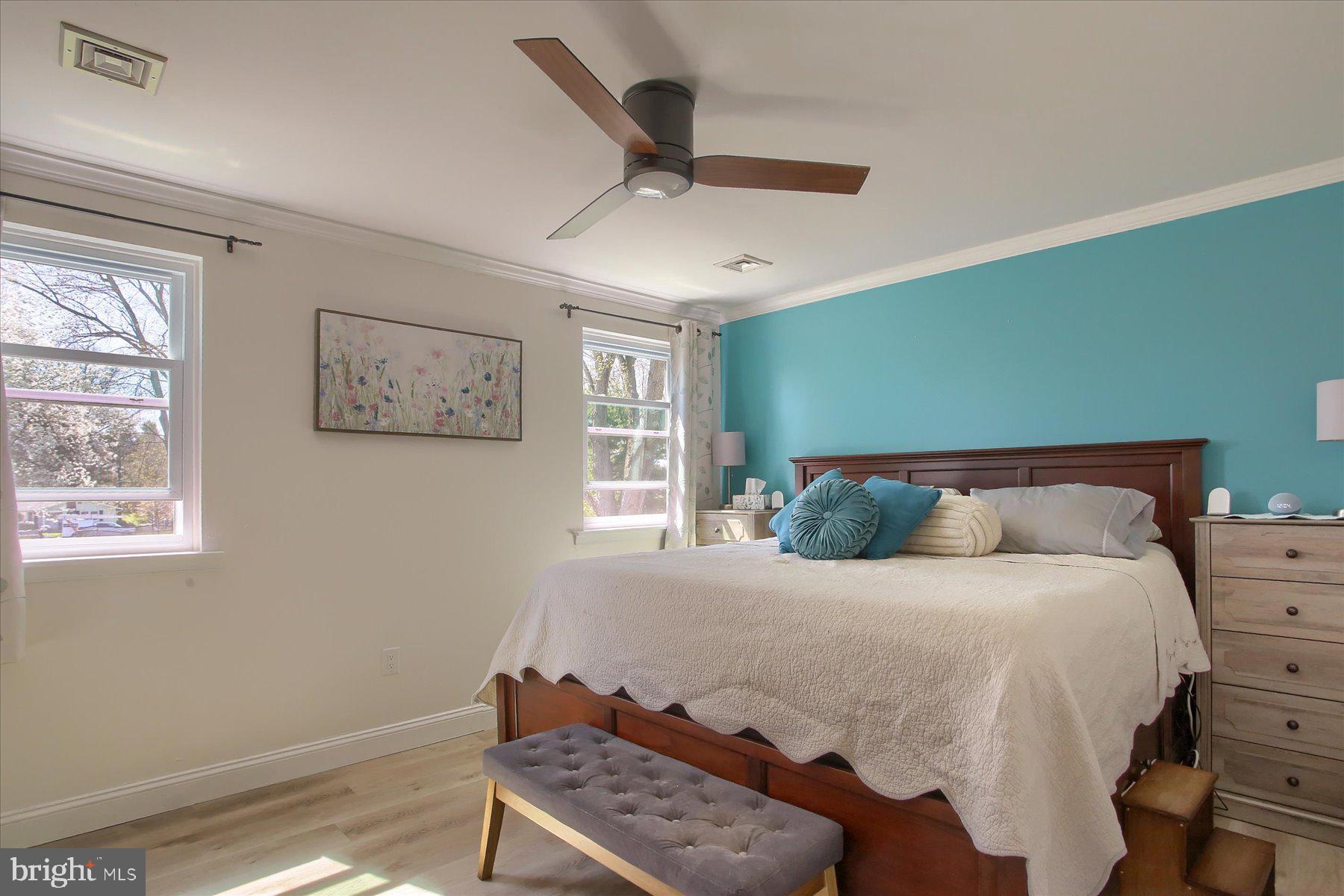 CENTER SQUARE - Residential