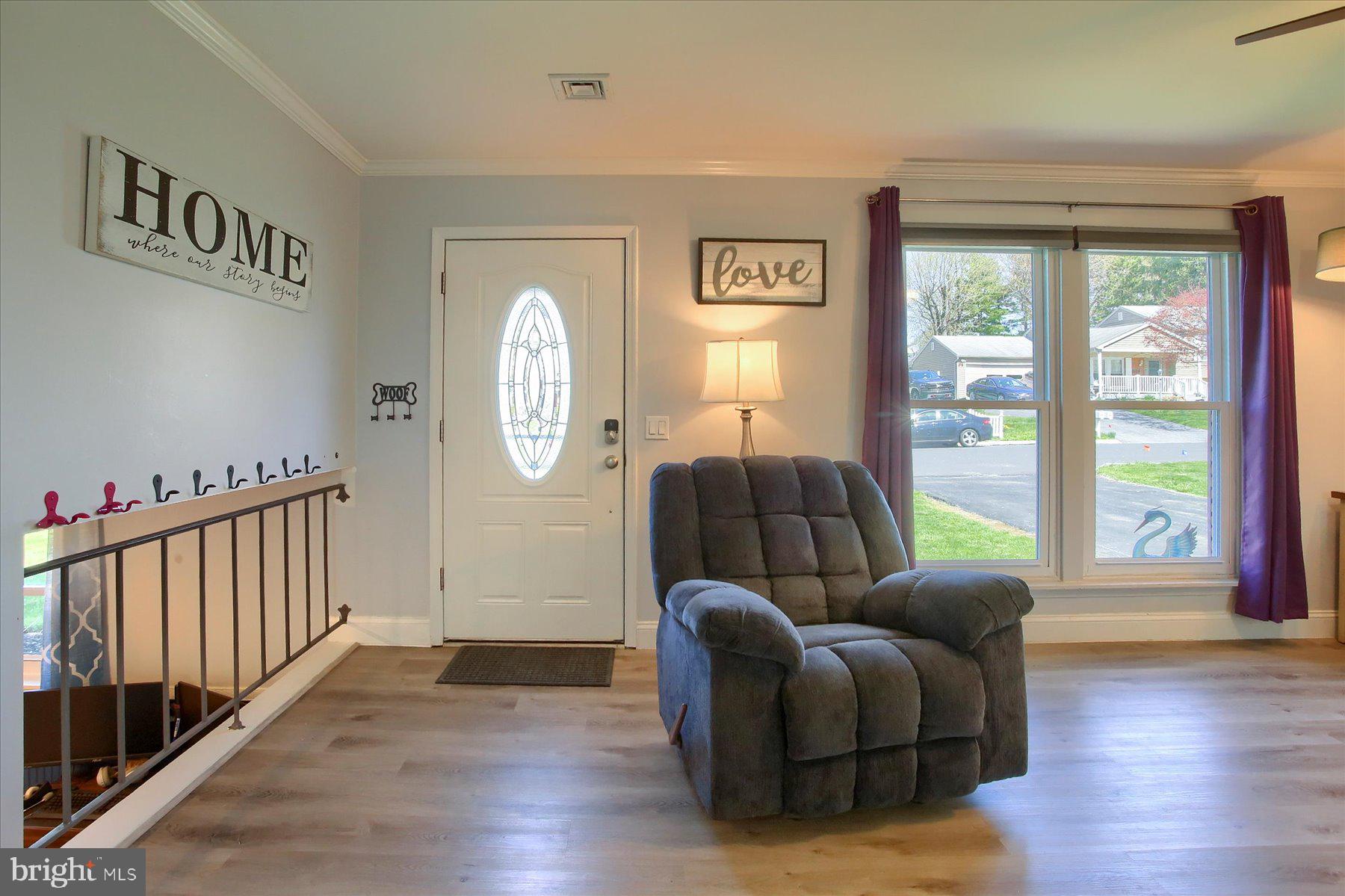 CENTER SQUARE - Residential