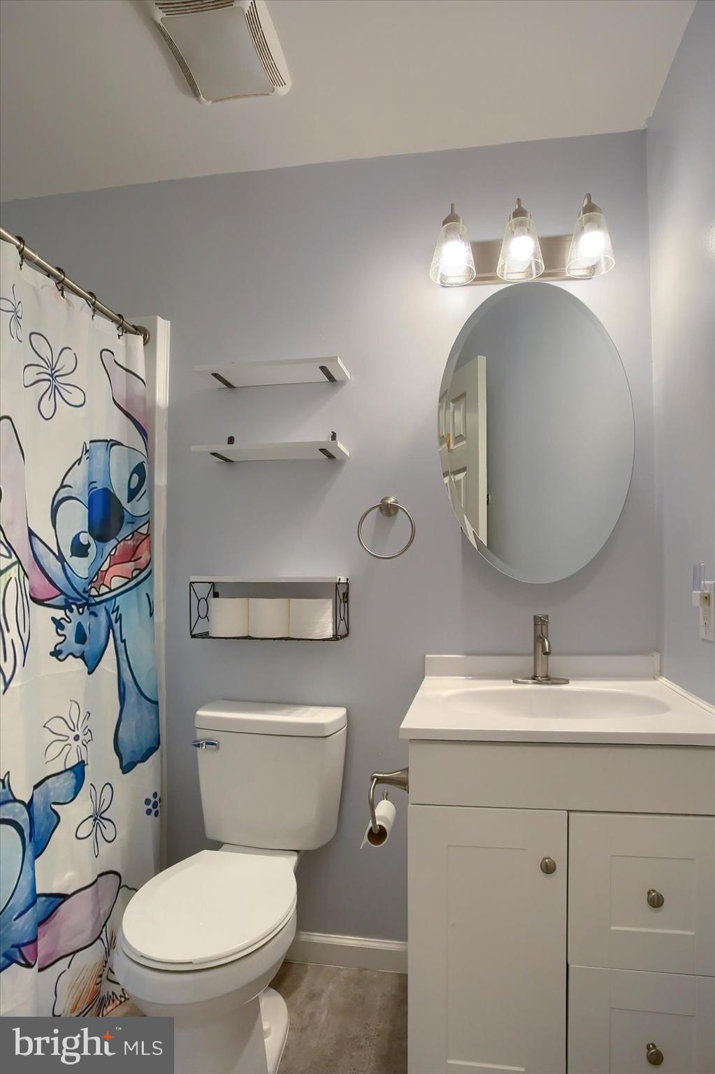 CENTER SQUARE - Residential