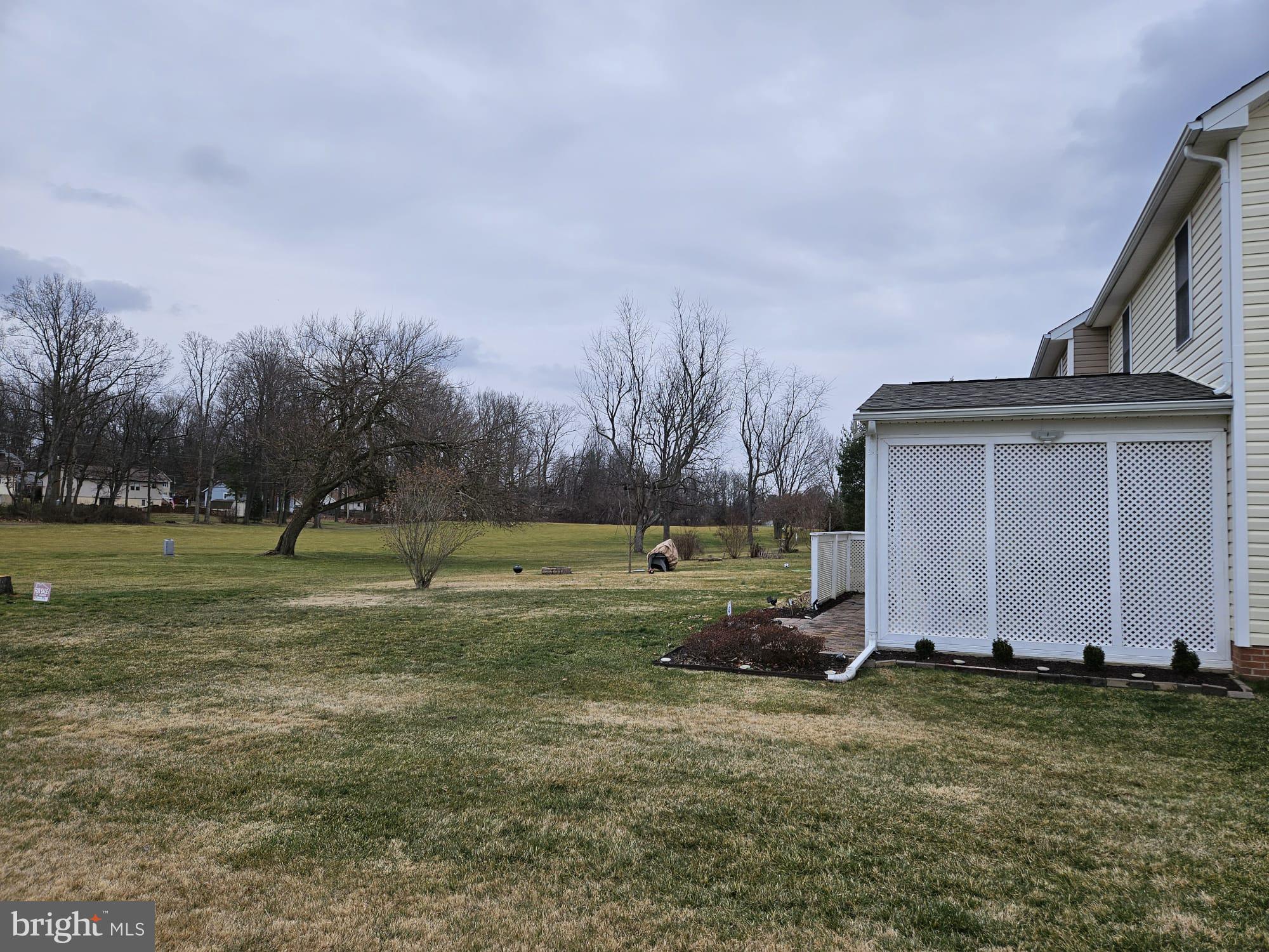 LOCUST HILL - Residential