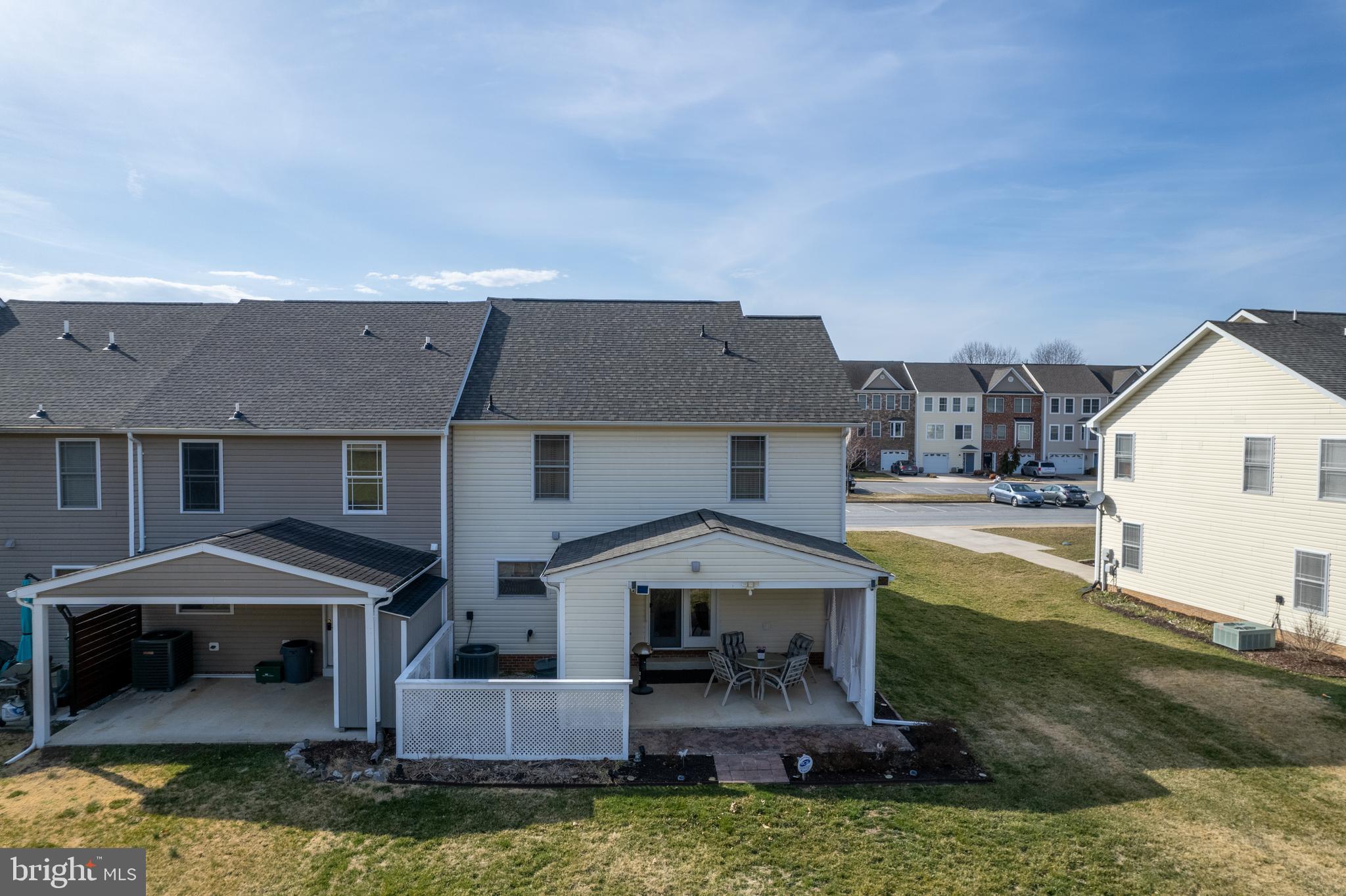 LOCUST HILL - Residential