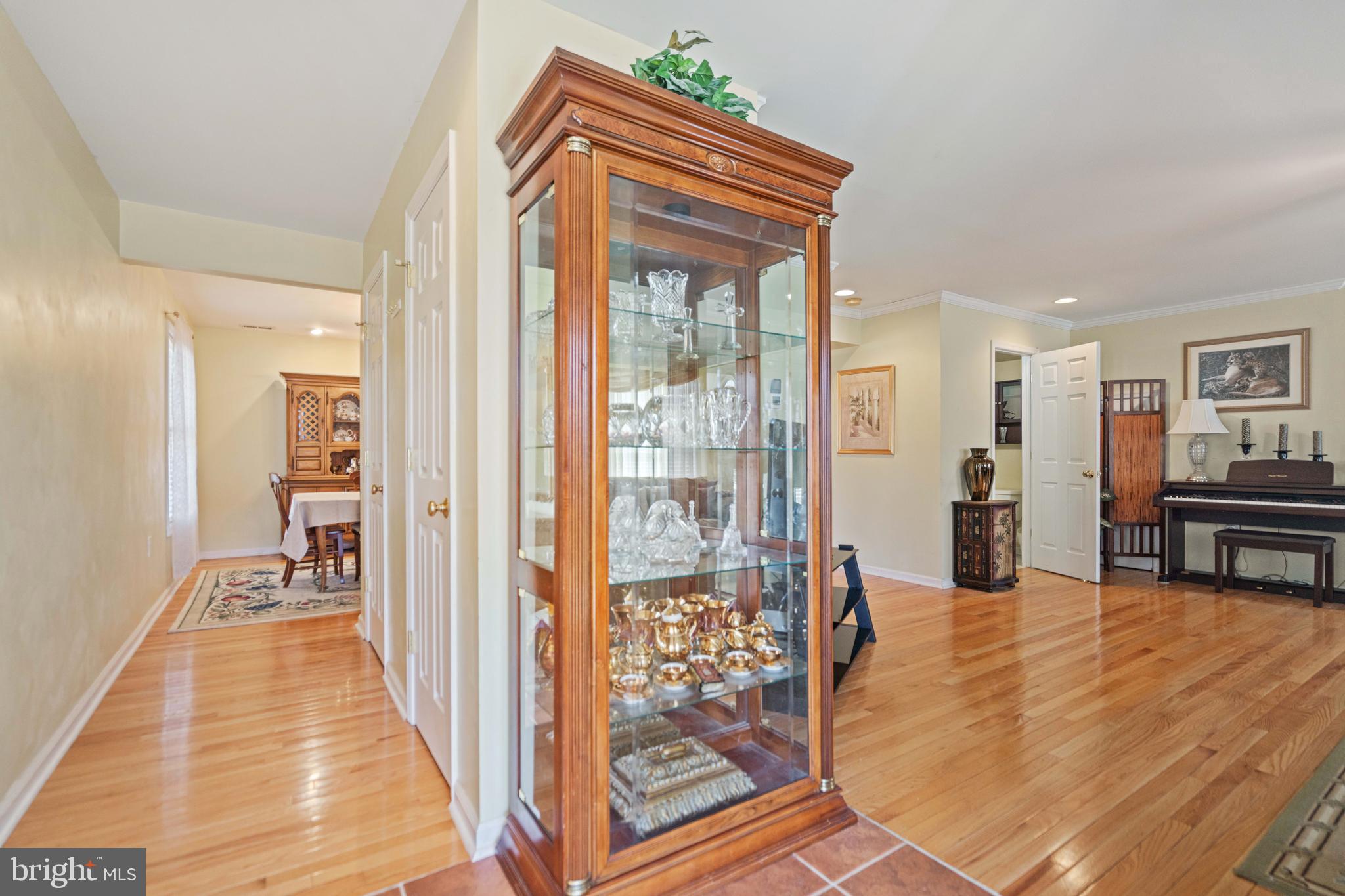 LOCUST HILL - Residential