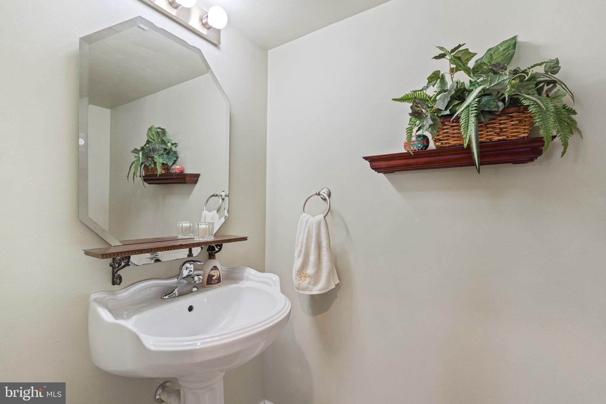 LOCUST HILL - Residential