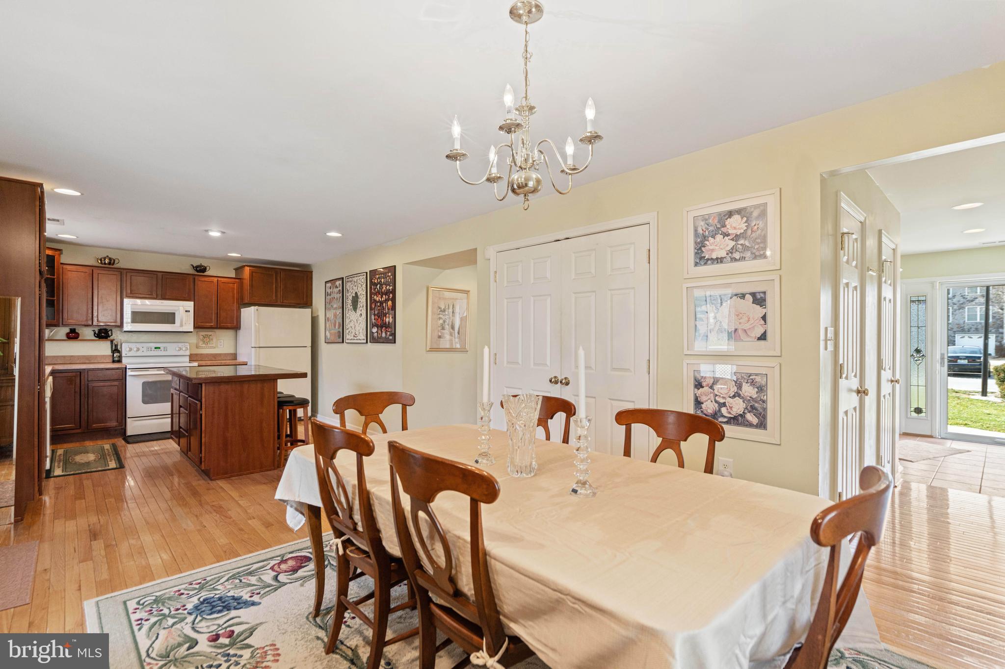 LOCUST HILL - Residential