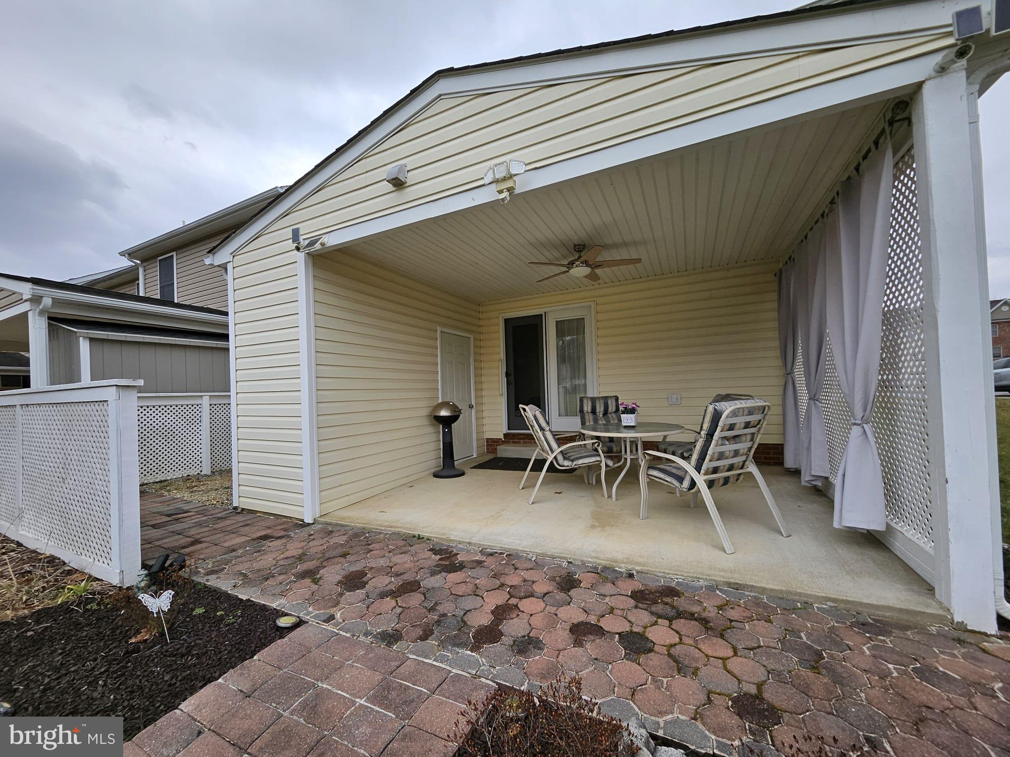 LOCUST HILL - Residential