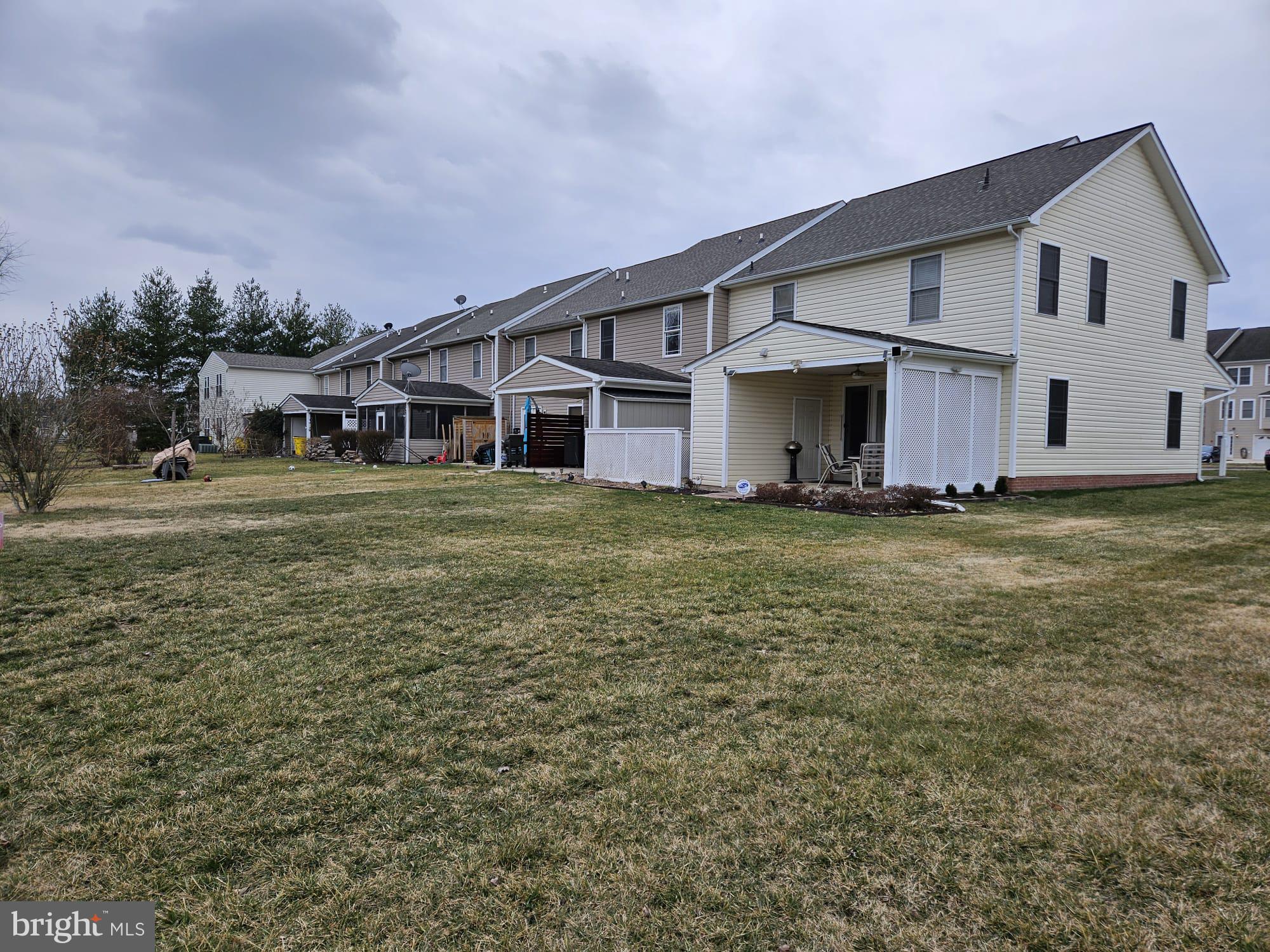 LOCUST HILL - Residential