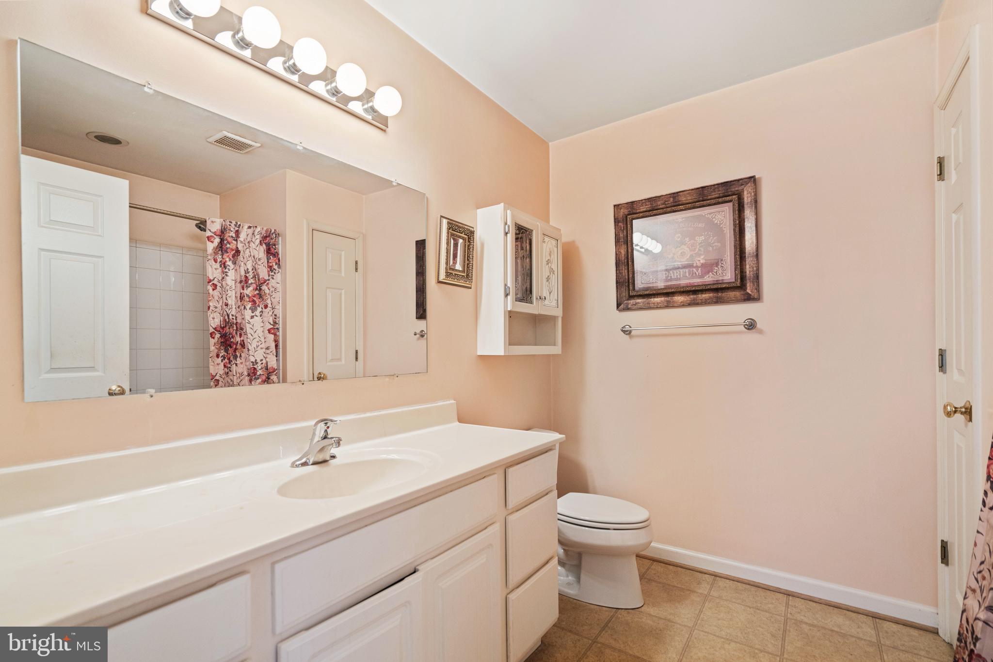 LOCUST HILL - Residential