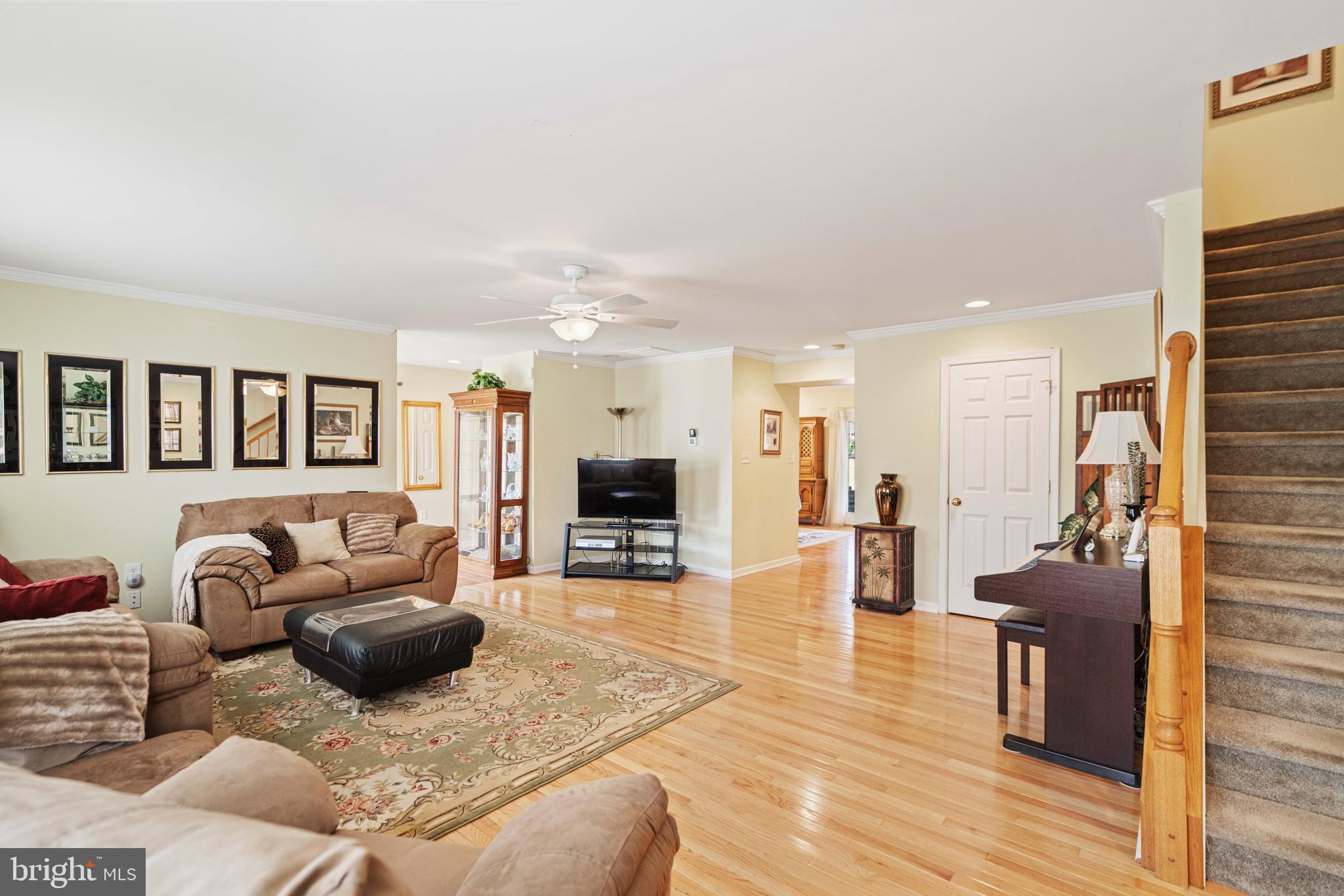 LOCUST HILL - Residential