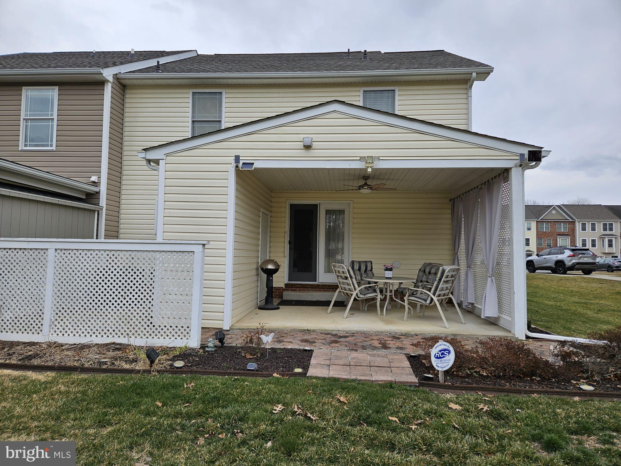 LOCUST HILL - Residential