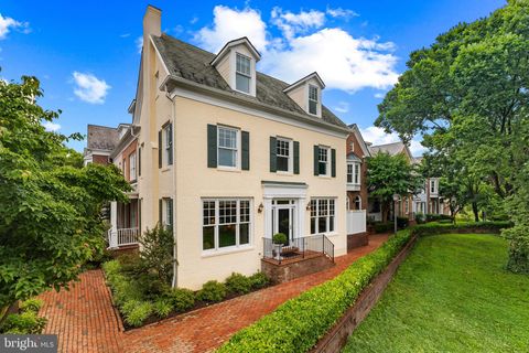 959 POWHATAN STREET ALEXANDRIA VA 22314