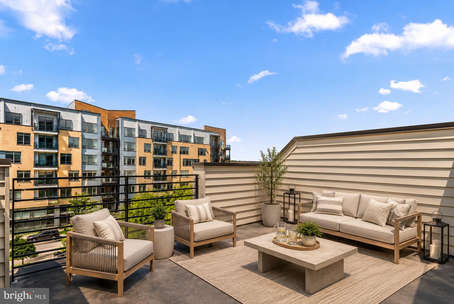 CHAPMAN ROW AT TWINBROOK METRO - Residential