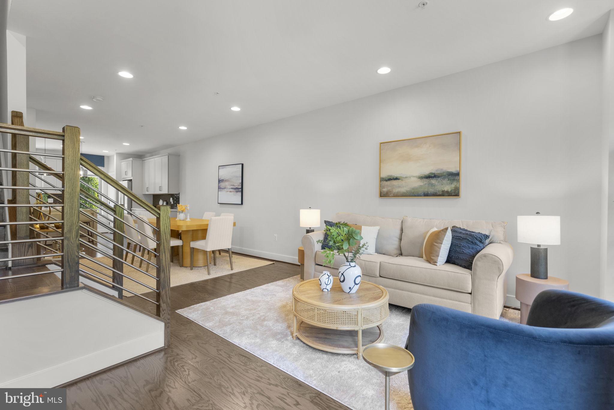 CHAPMAN ROW AT TWINBROOK METRO - Residential