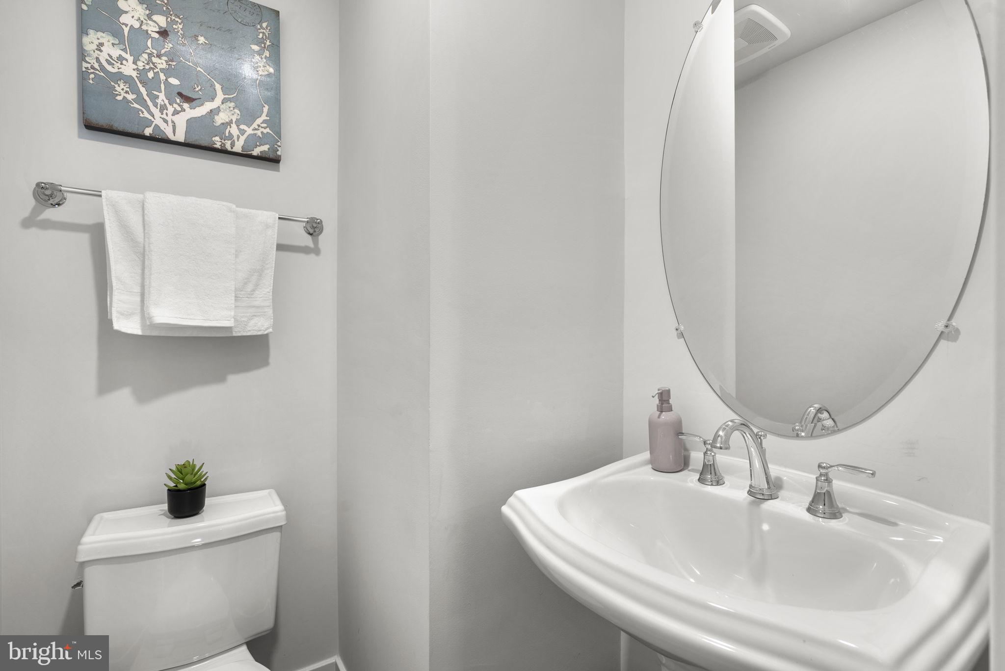 CHAPMAN ROW AT TWINBROOK METRO - Residential