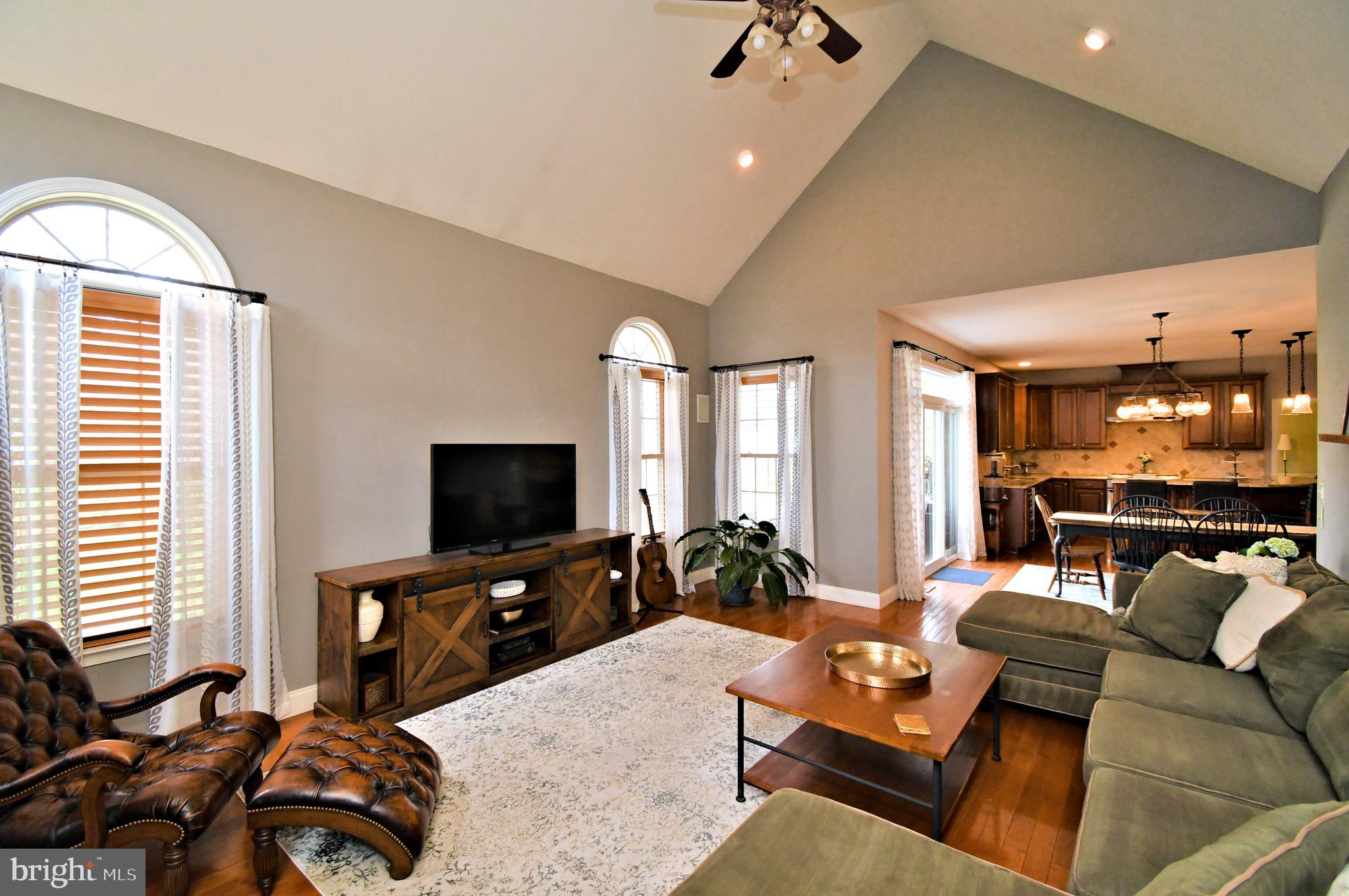 CHESTNUT CREEK - Residential