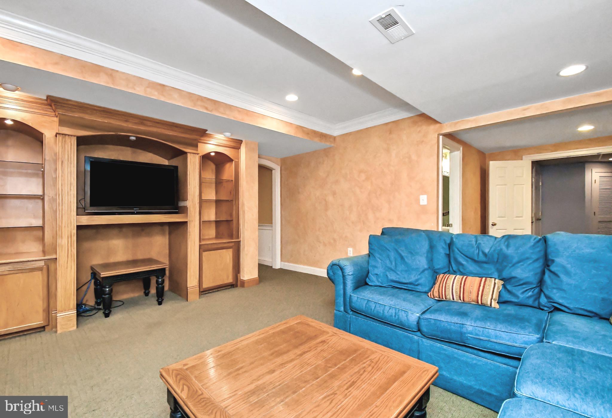 CHESTNUT CREEK - Residential