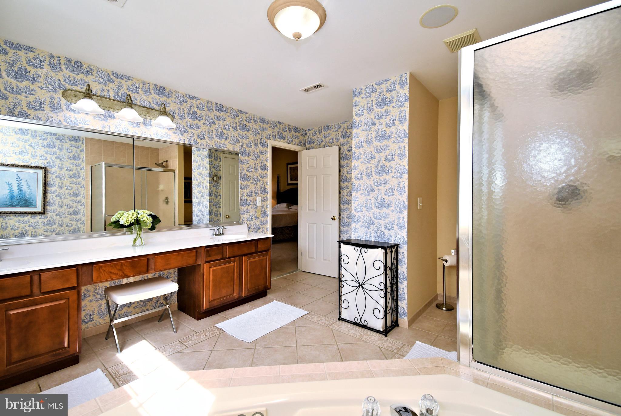 CHESTNUT CREEK - Residential