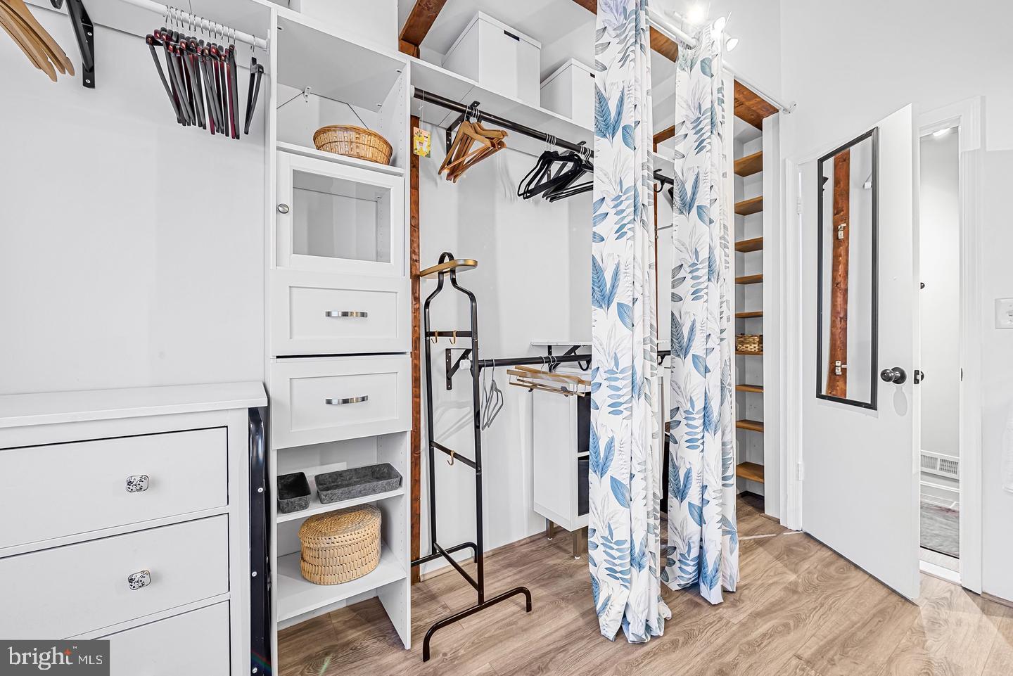 WINDSOR GREEN - Residential Lease