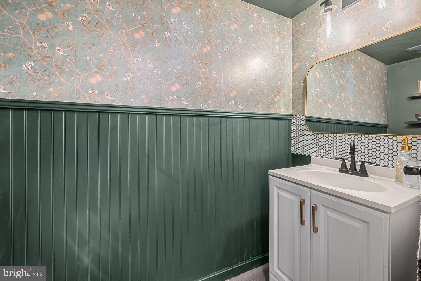 WINDSOR GREEN - Residential Lease