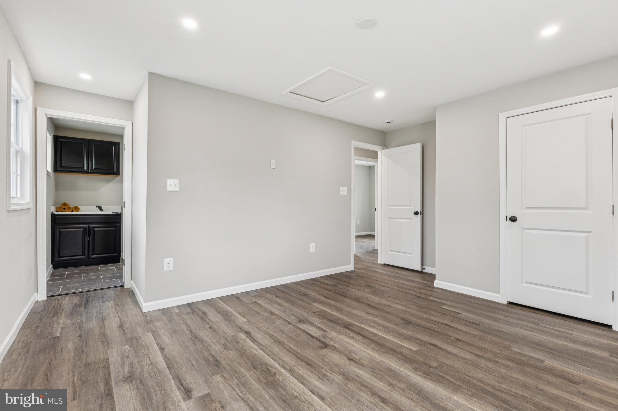 MANASSAS PARK - Residential