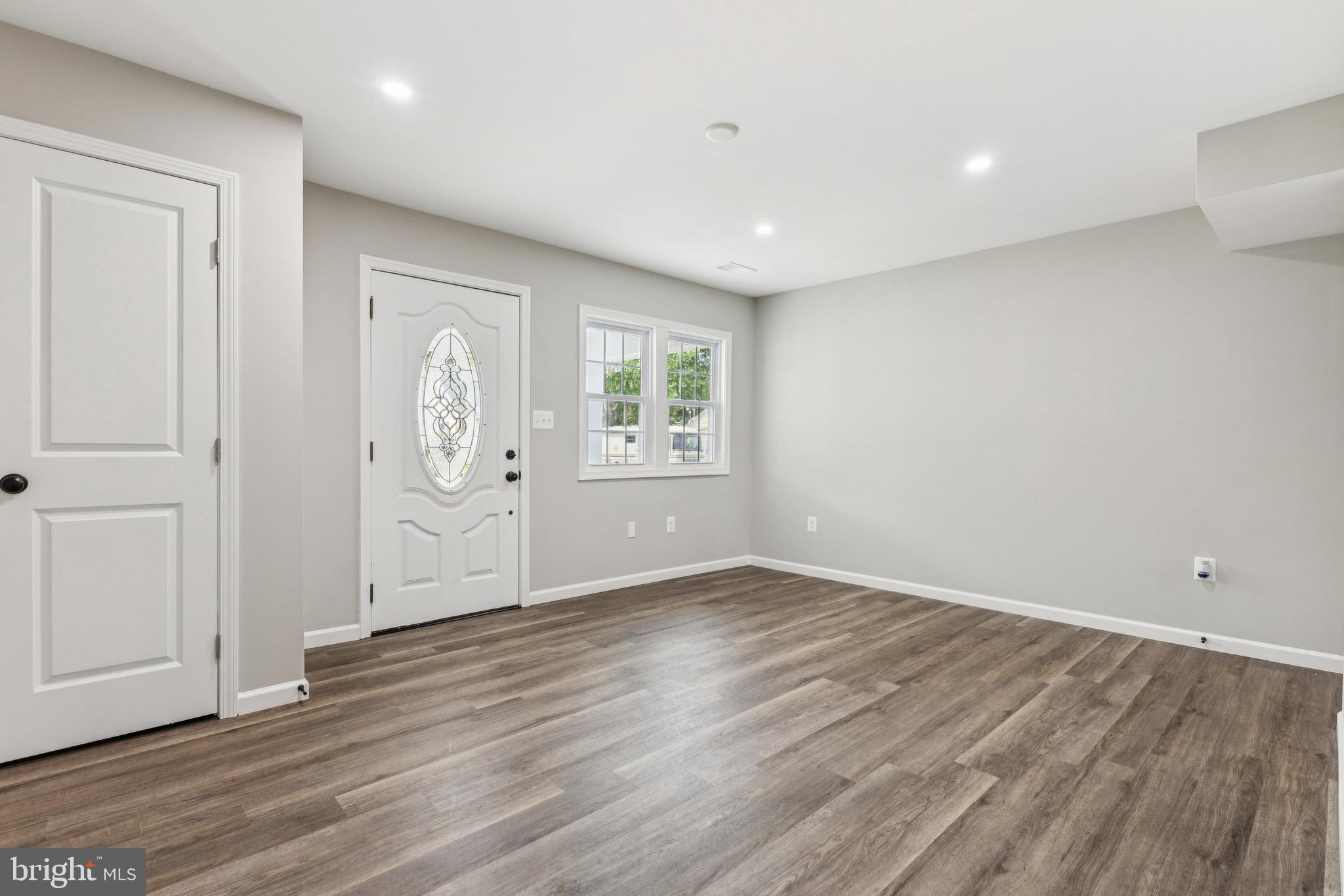 MANASSAS PARK - Residential