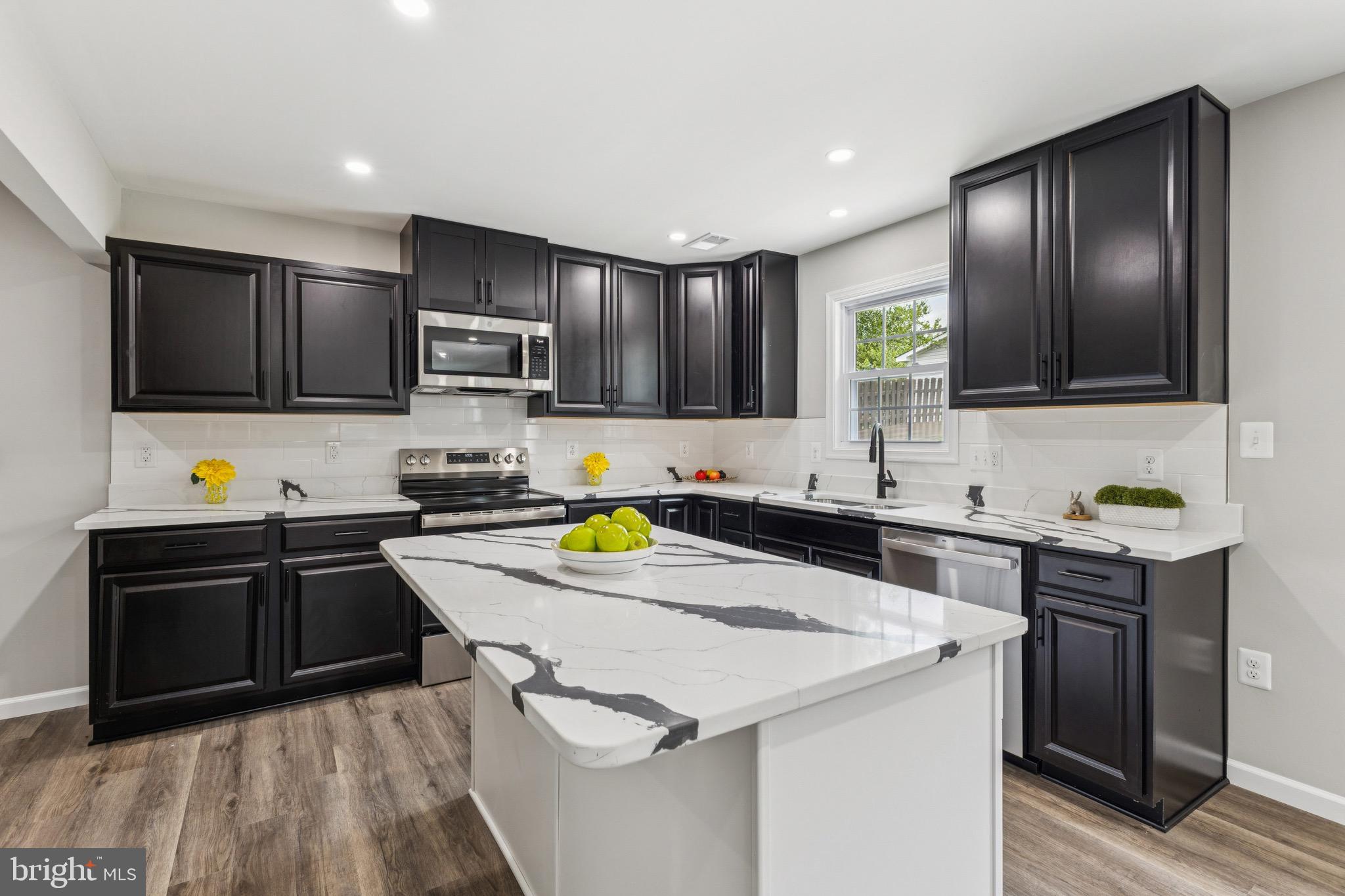 MANASSAS PARK - Residential