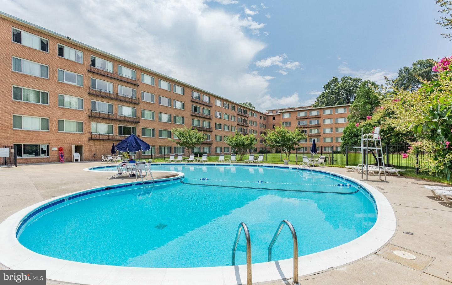 MAIN STREET GREEN - Residential Lease