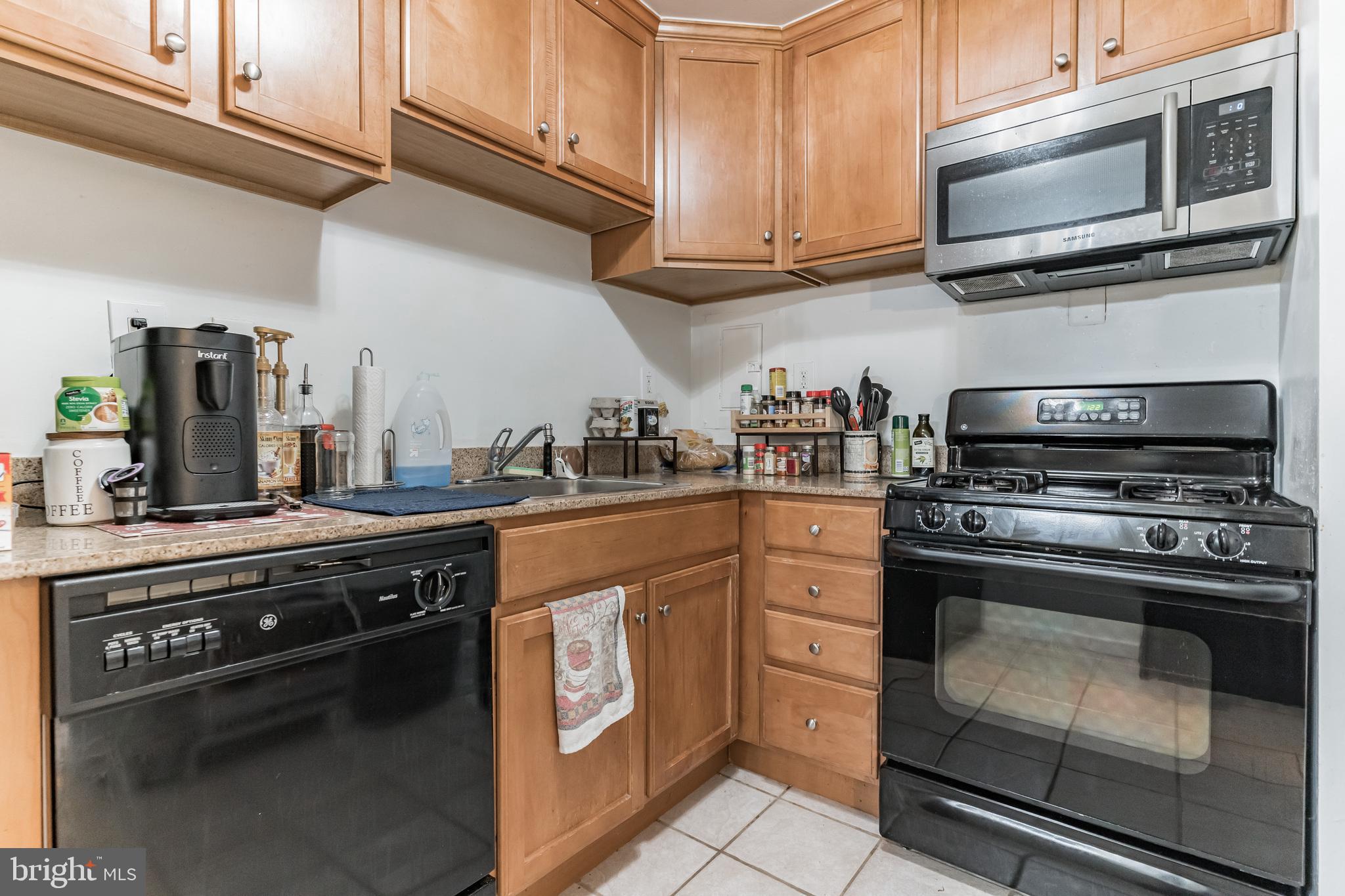 MAIN STREET GREEN - Residential Lease