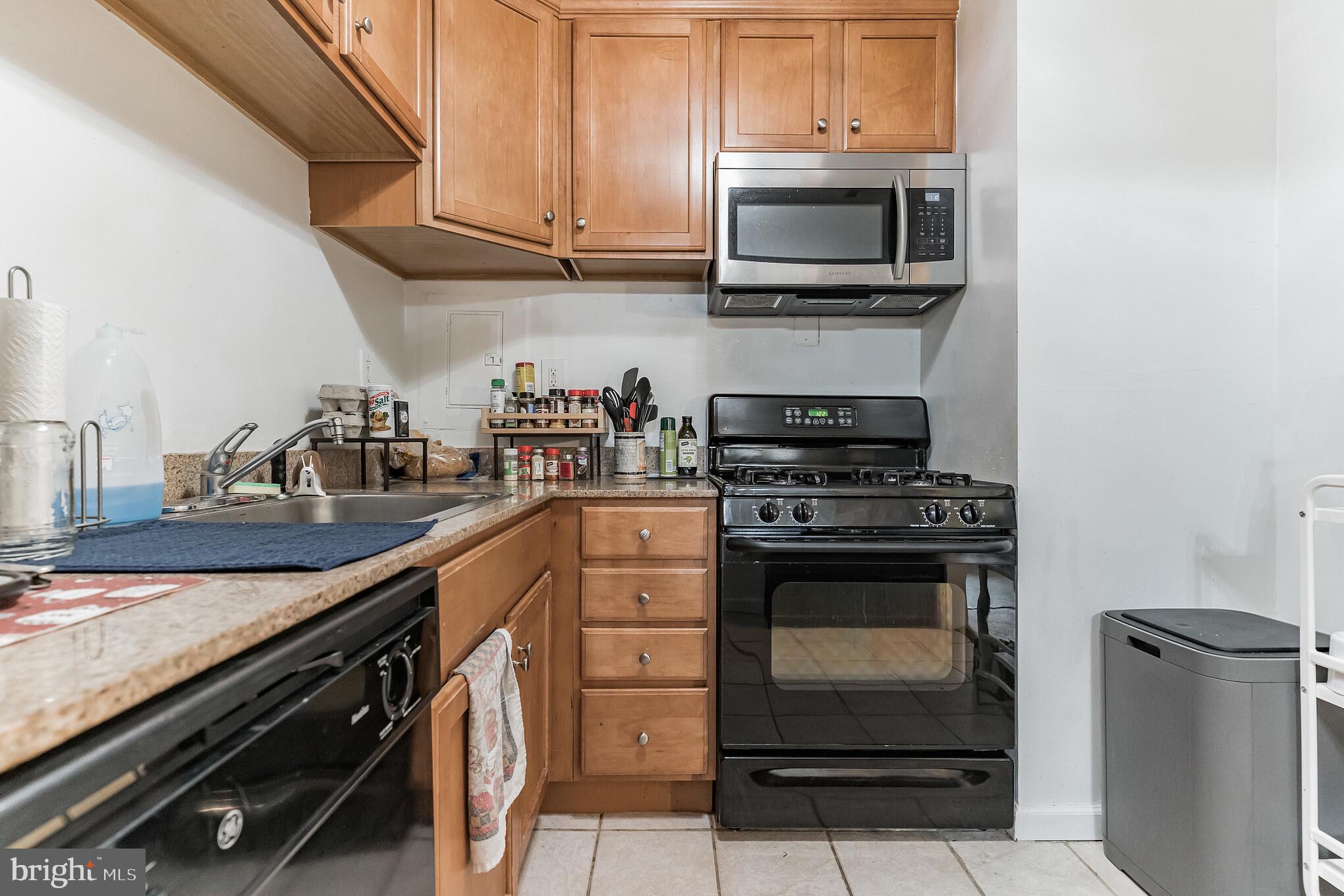 MAIN STREET GREEN - Residential Lease